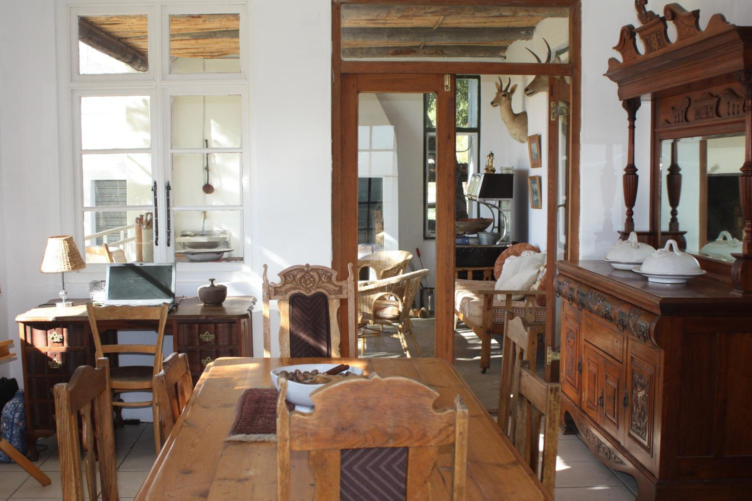 Two-Bedroom House - Photo 9