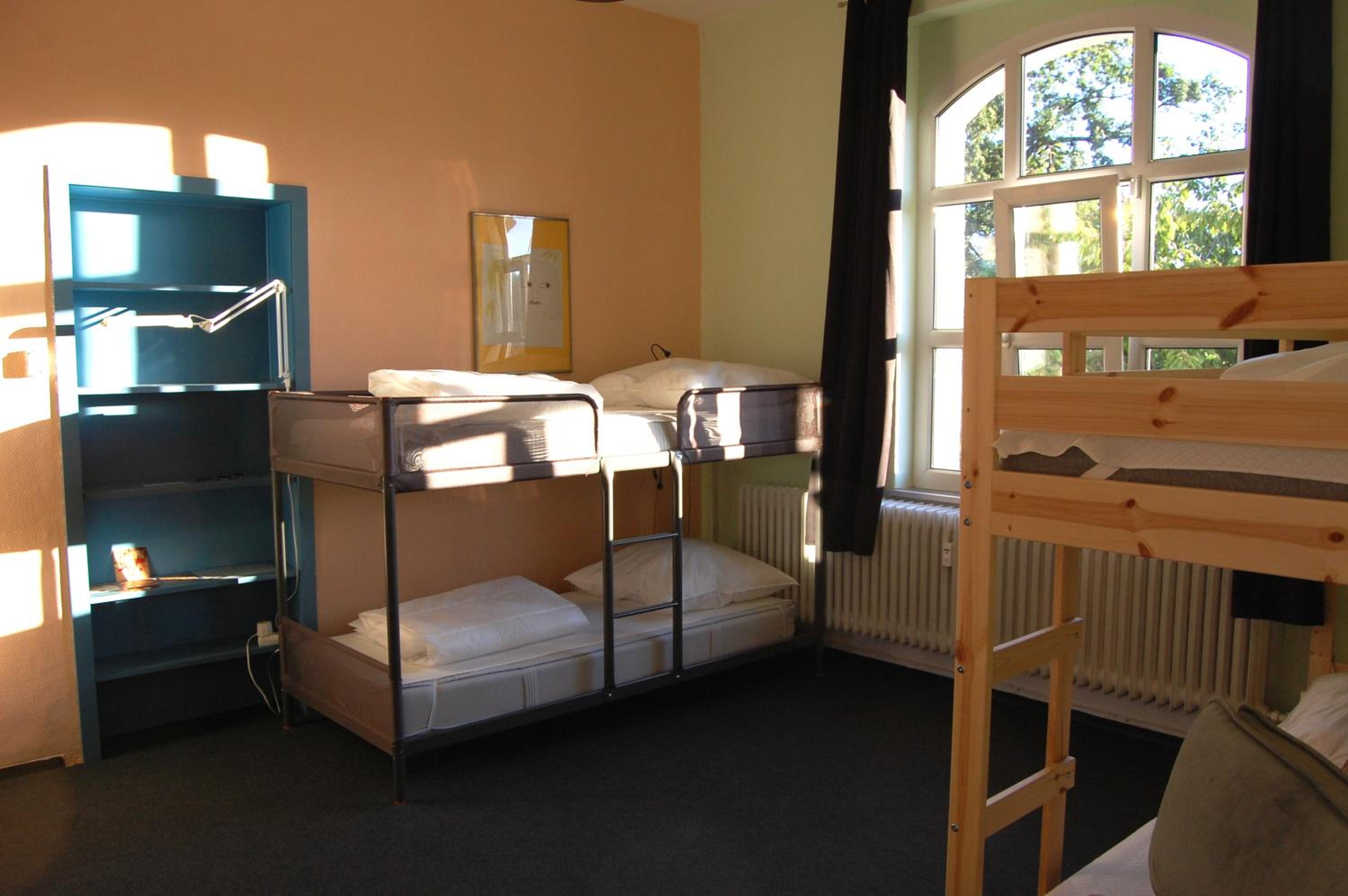 Quadruple Room with Shared Bathroom photo 1