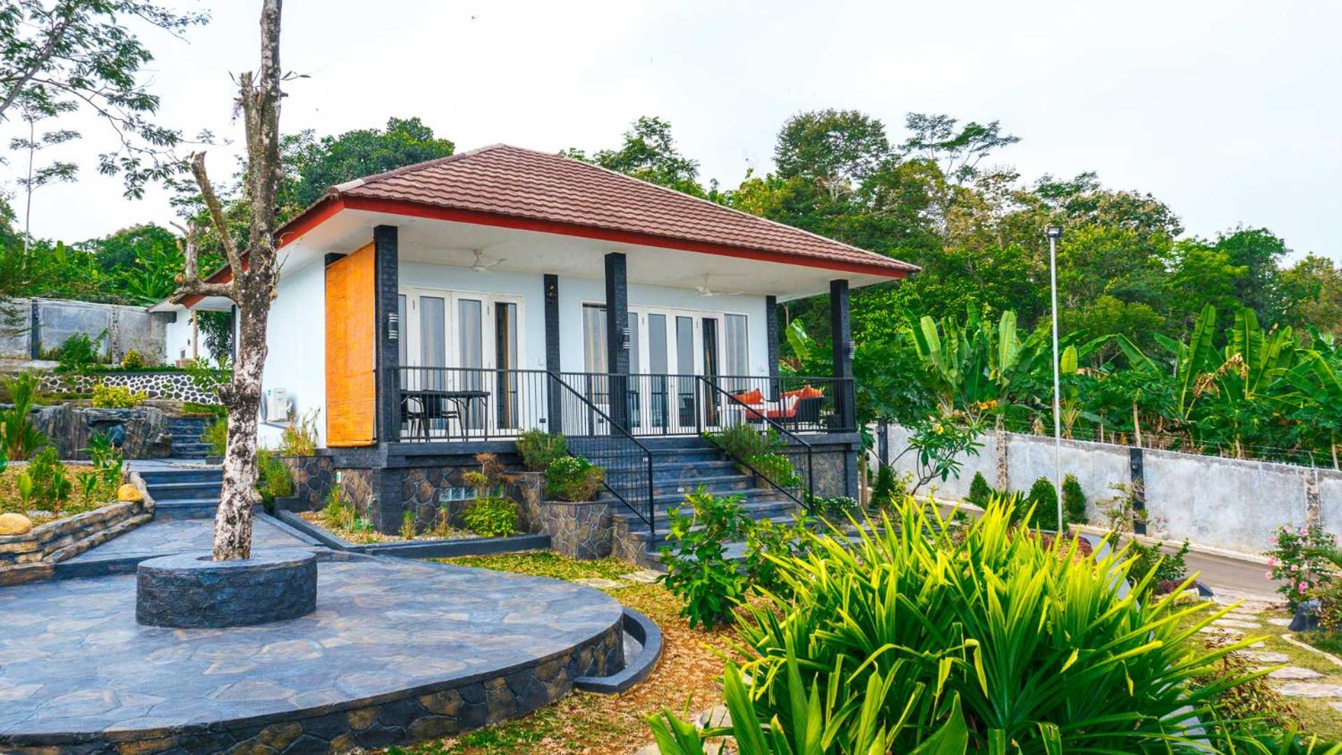 Three-Bedroom Vacation Home  photo 1