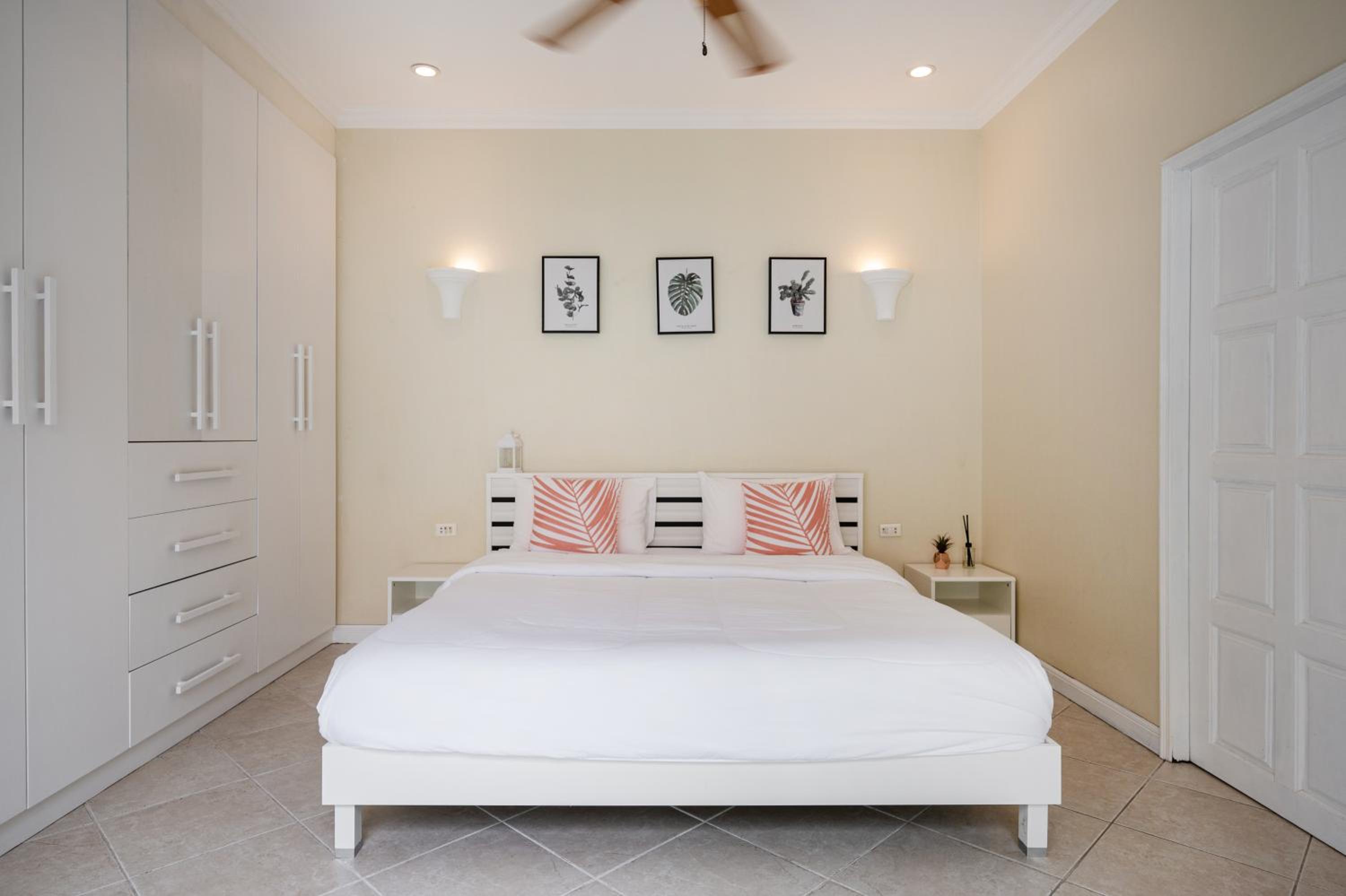Two-Bedroom Villa photo 3