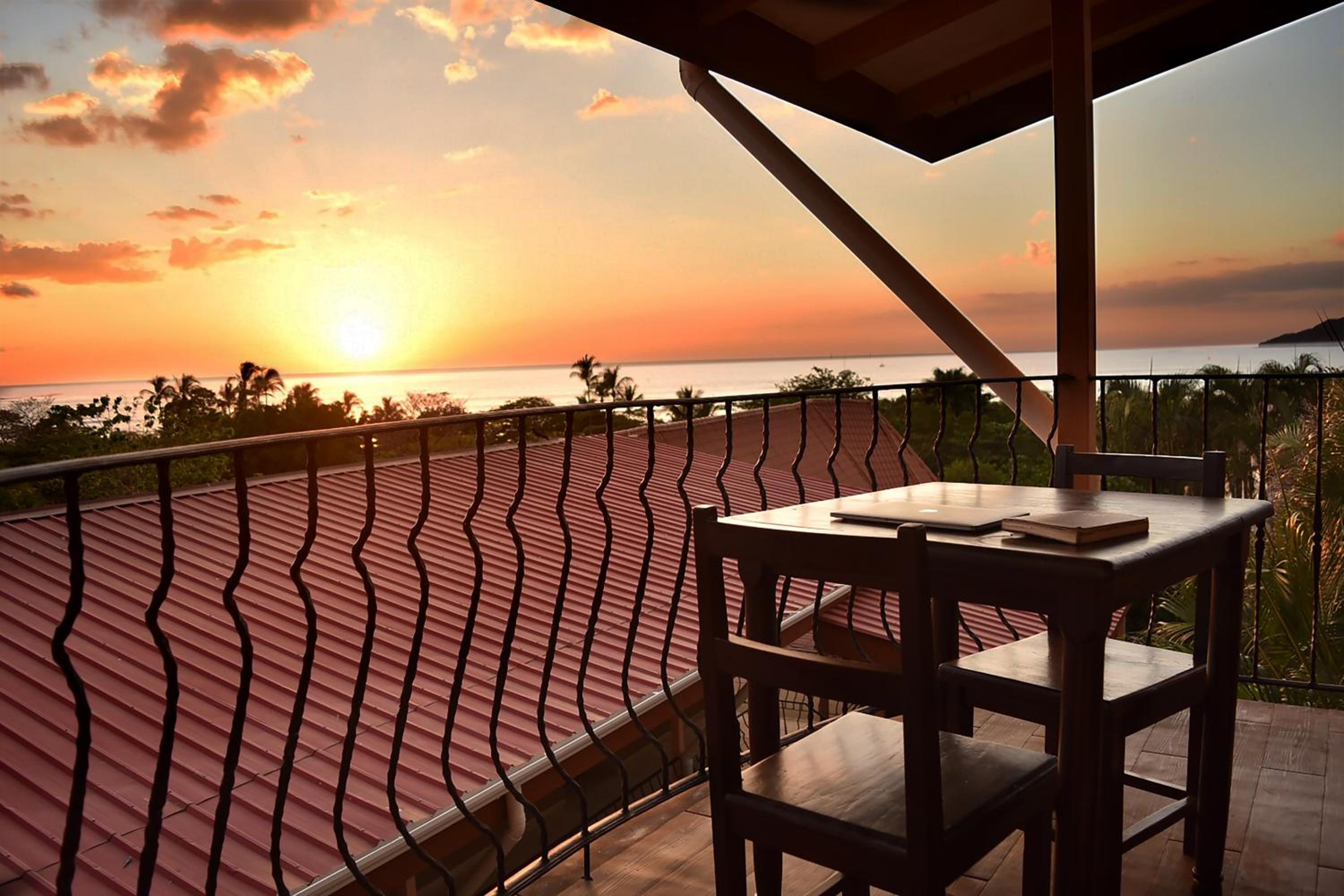 Balcony & Terrace