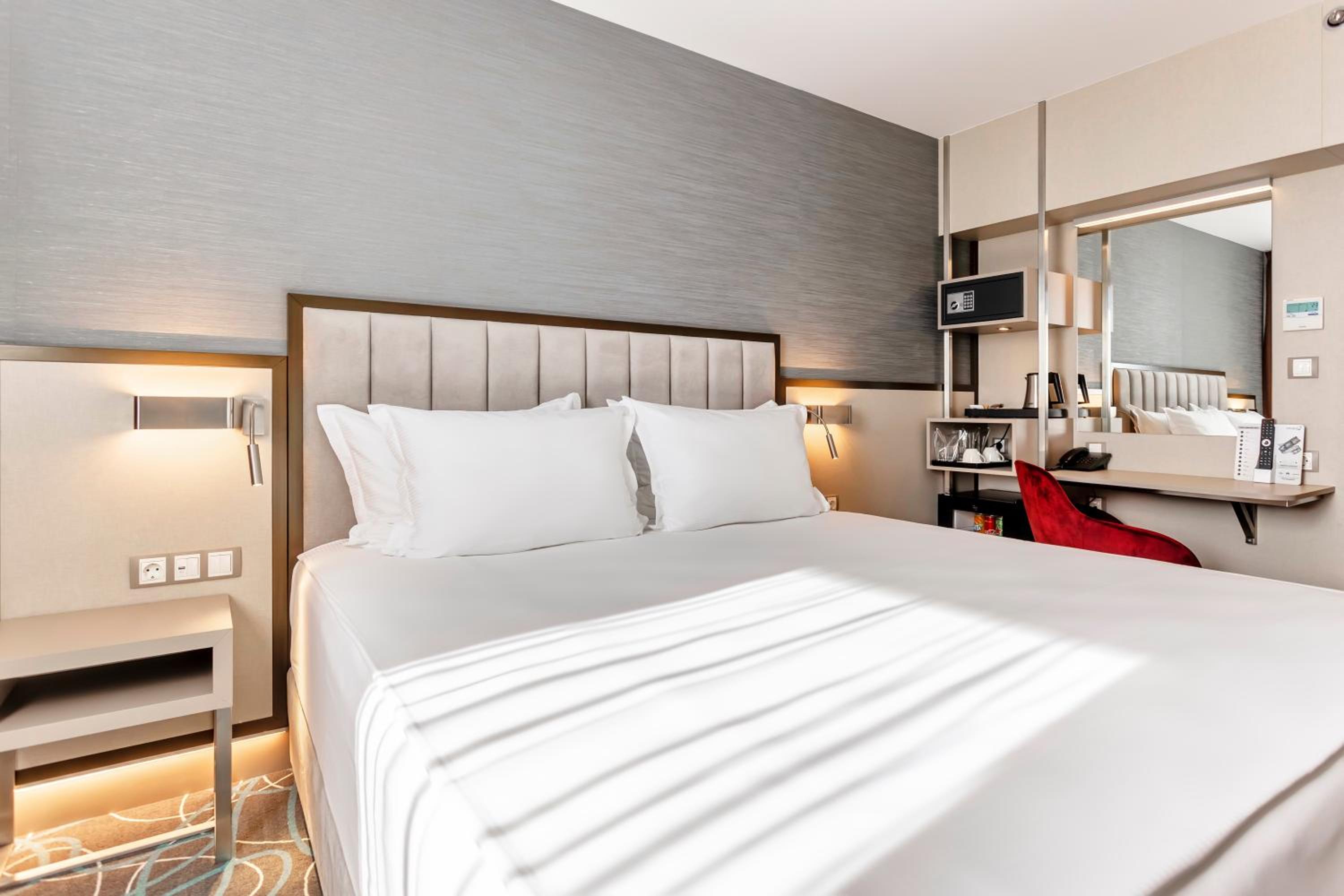 Large Double Room
