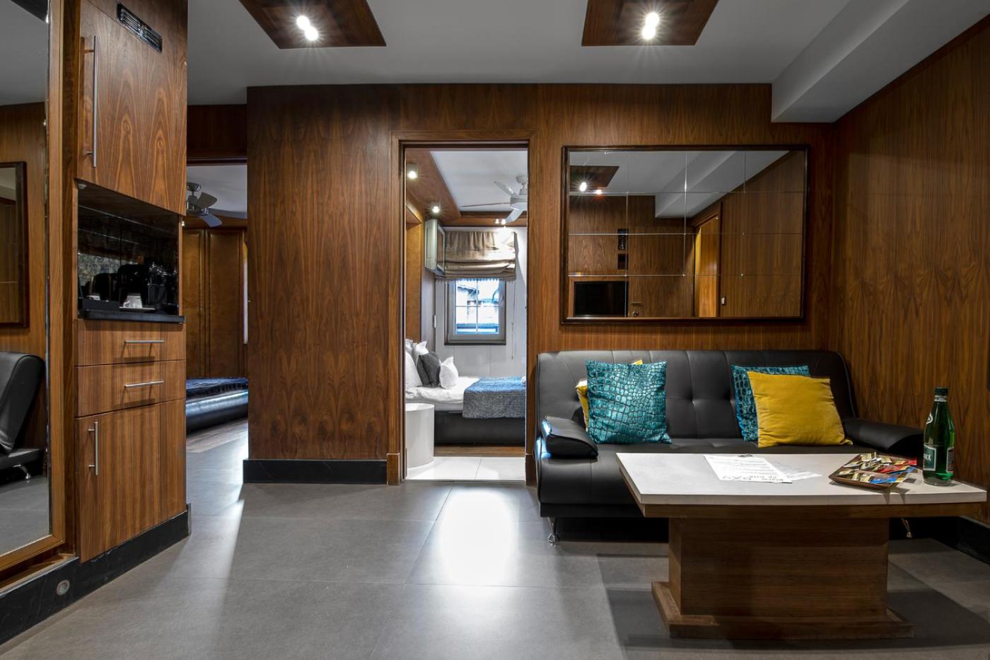 Two-Bedroom Apartment - Photo 3