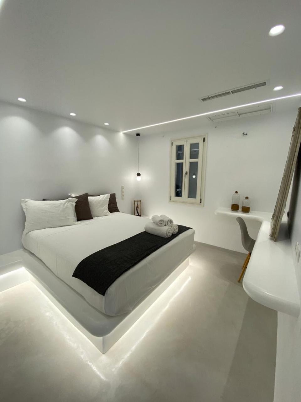 Family Room with Sea View (Pool Level) - Photo 2