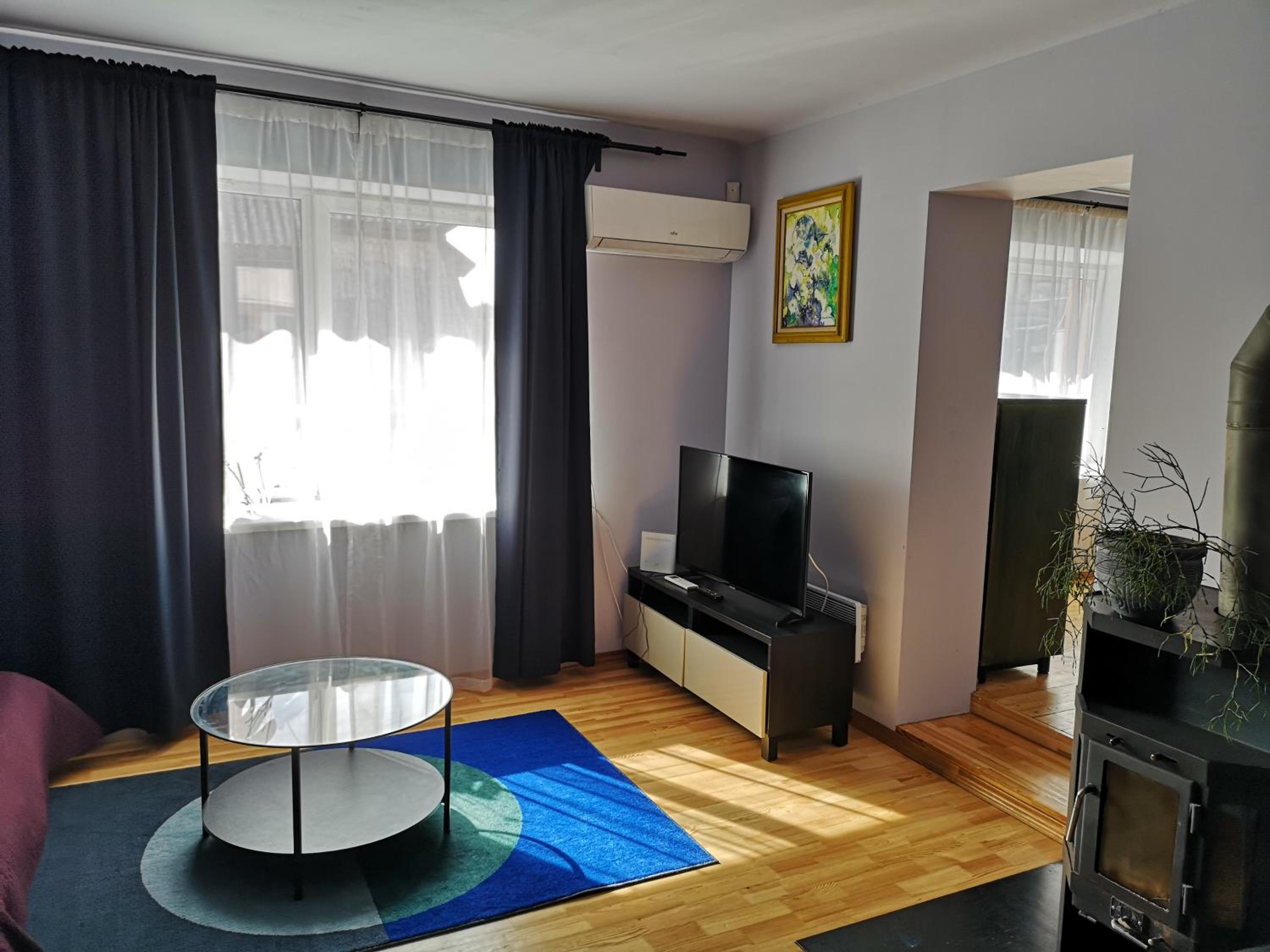 One-Bedroom Apartment - Photo 17