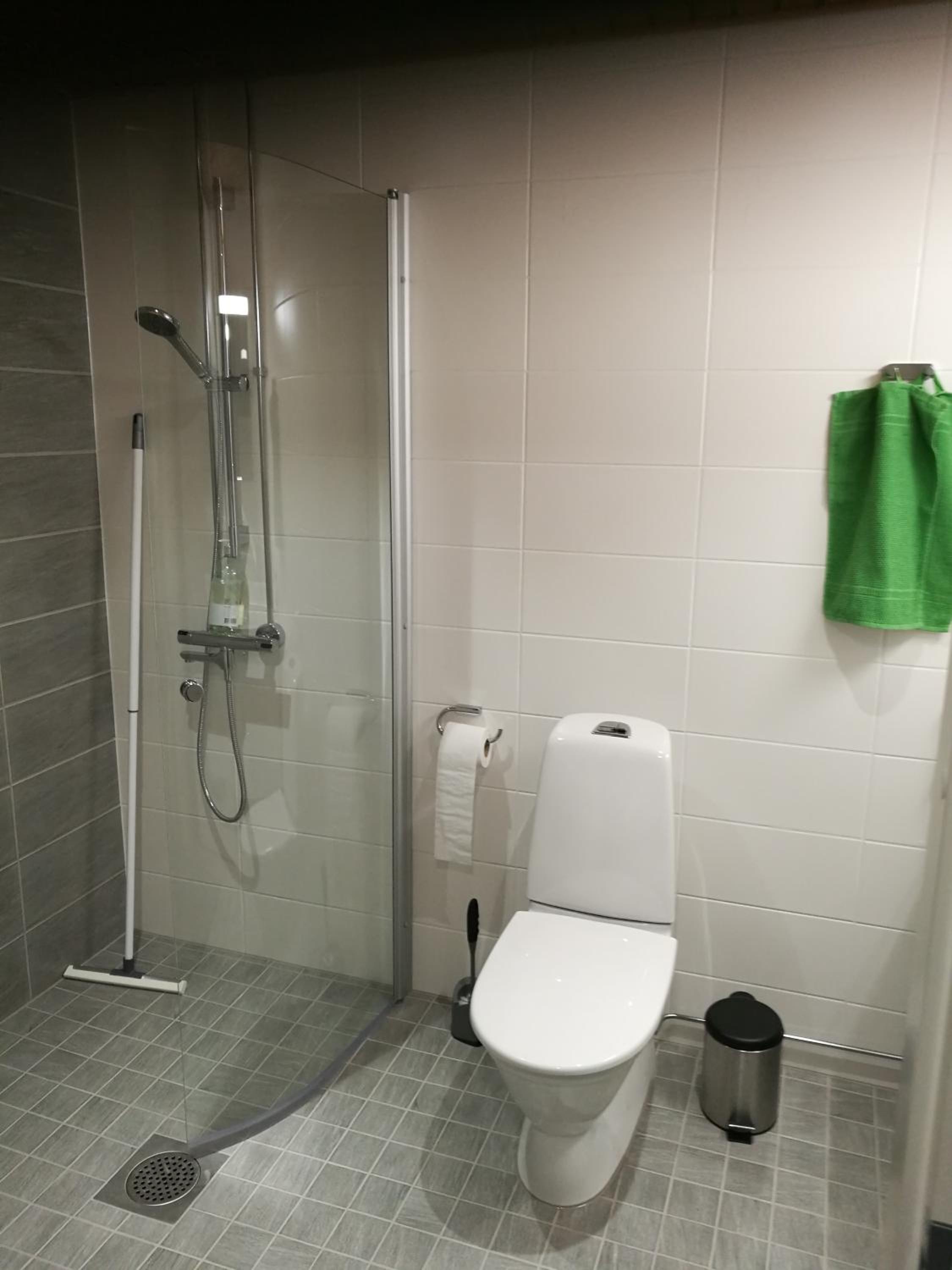 Two-Bedroom Apartment - Photo 2