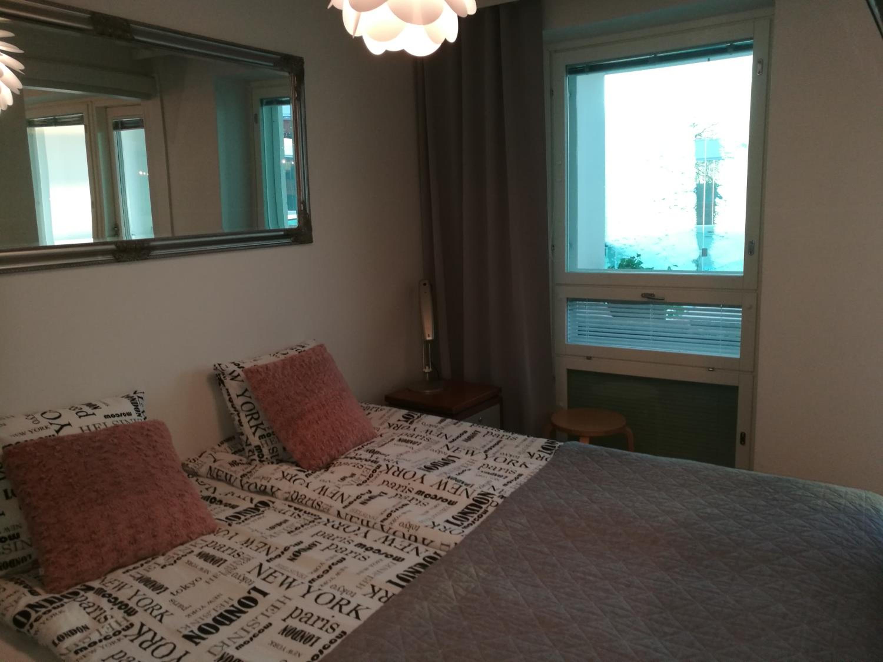 Two-Bedroom Apartment - Photo 5