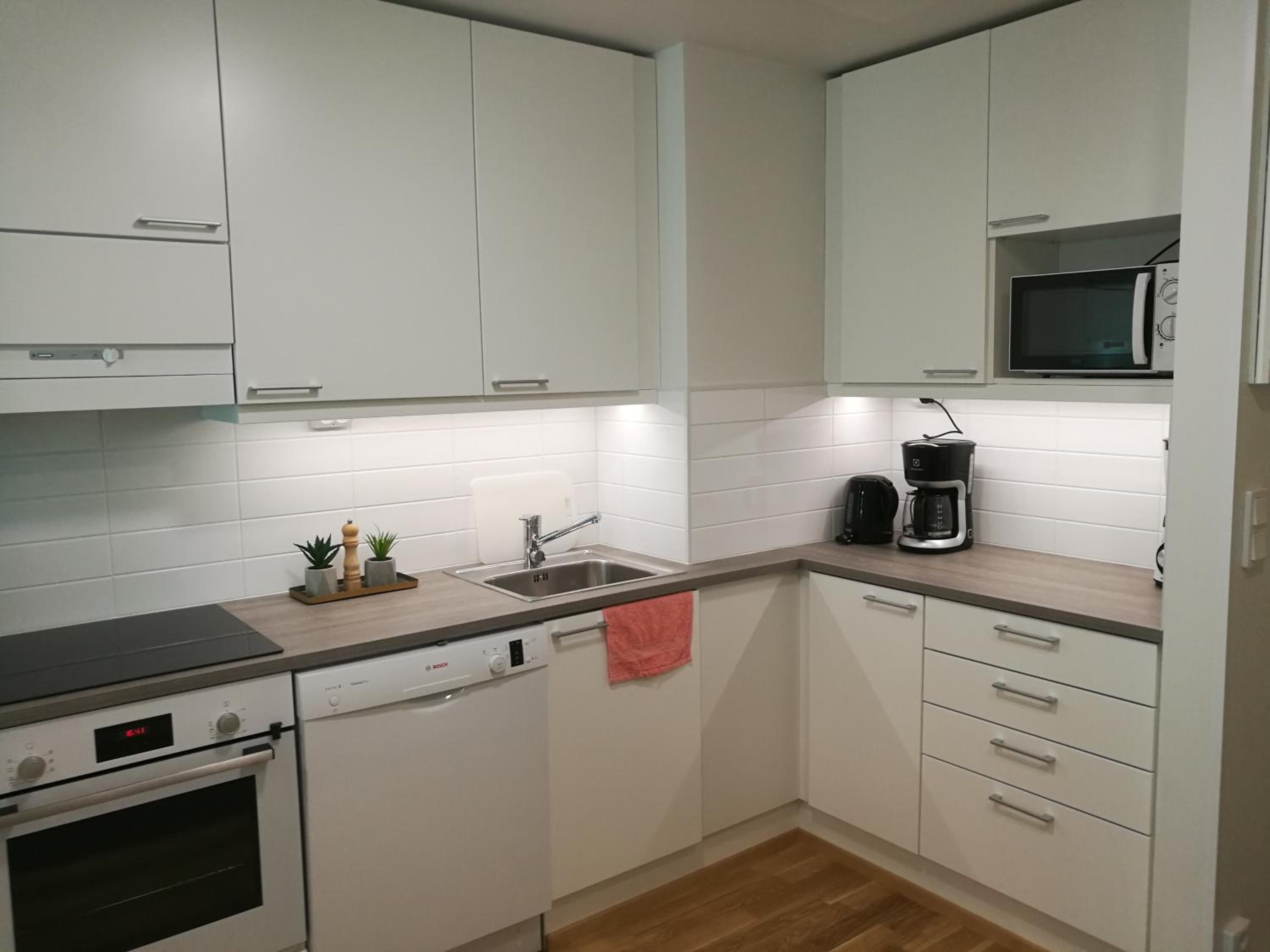 Two-Bedroom Apartment - Photo 6