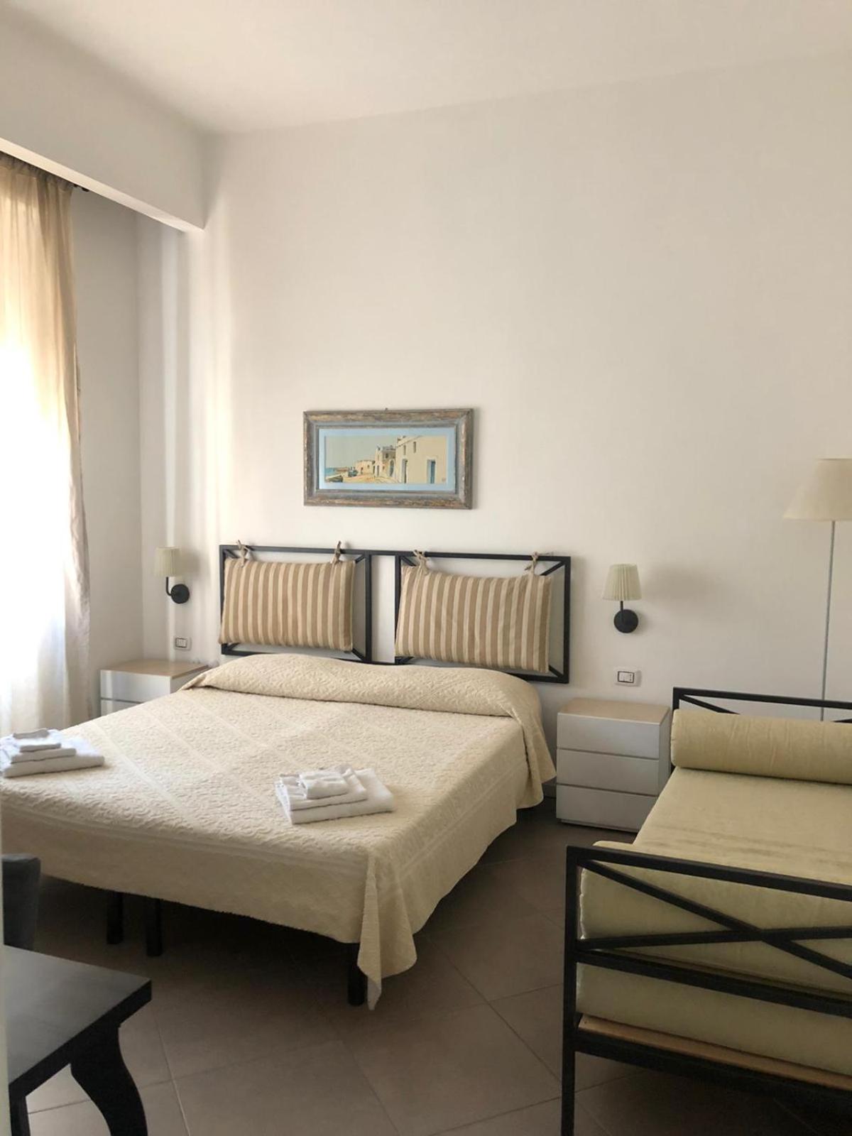 Double or Twin Room - Photo 3