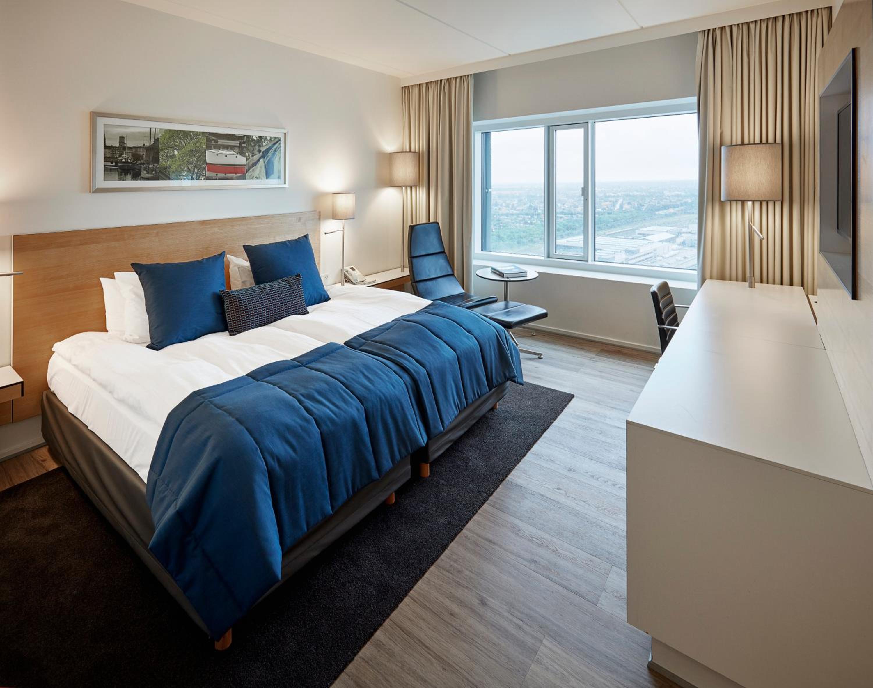Standard Twin Room - Photo 3