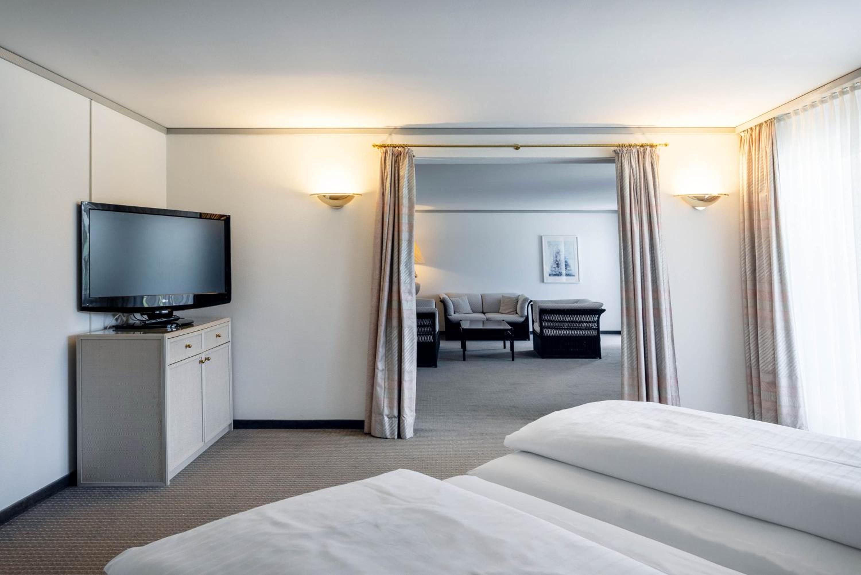 Suite Plus - Photo 11