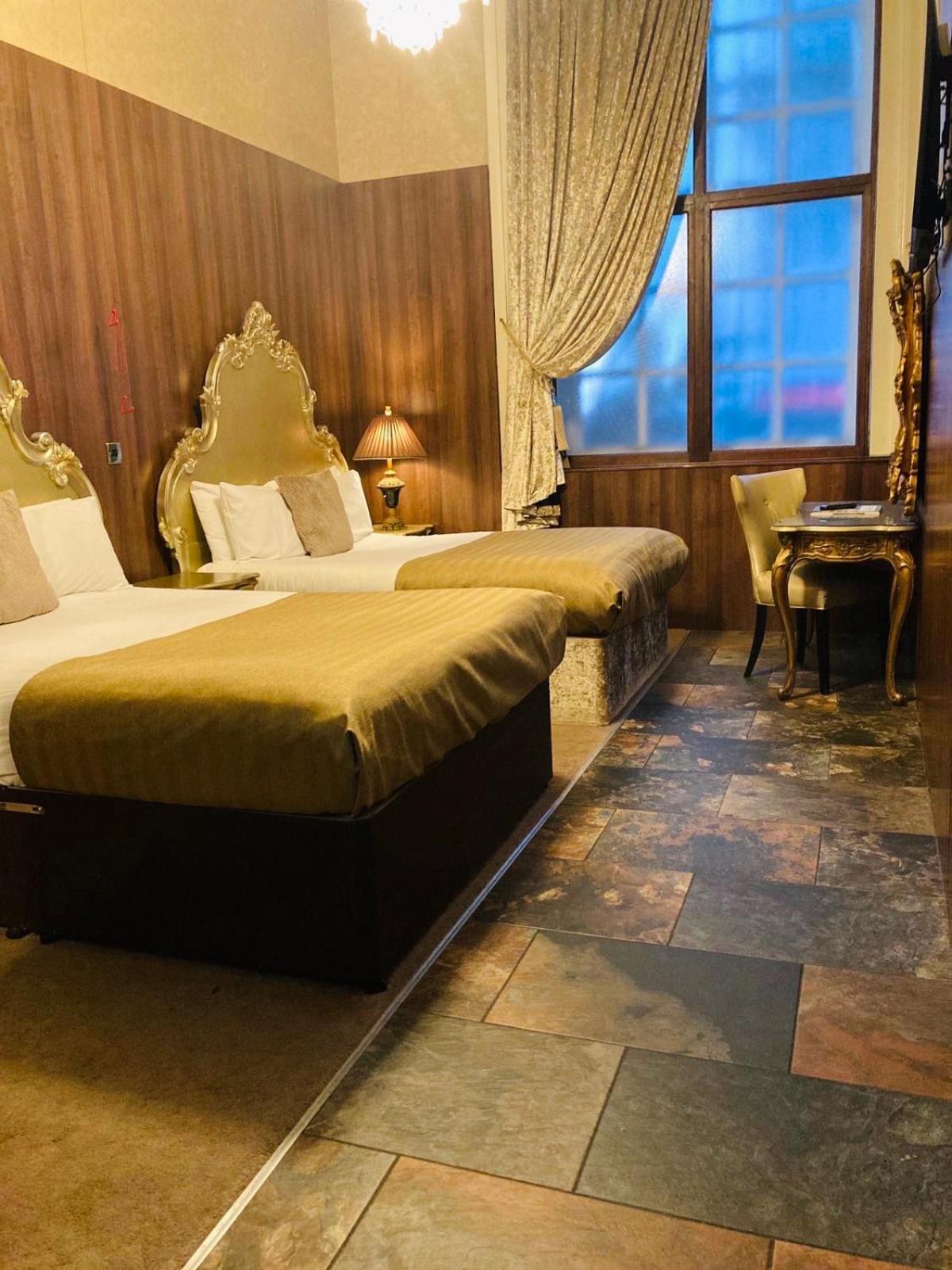 Double Room - Disability Access photo 2