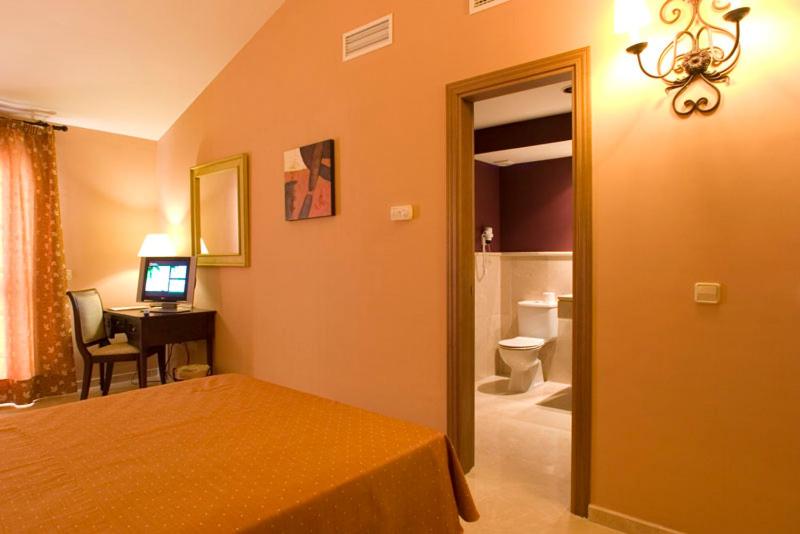 Superior Double Room - Photo 1