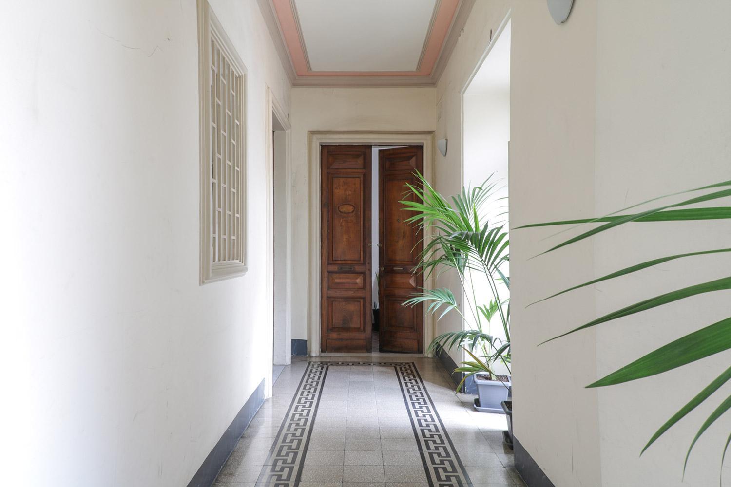 Three-Bedroom Apartment - Photo 10