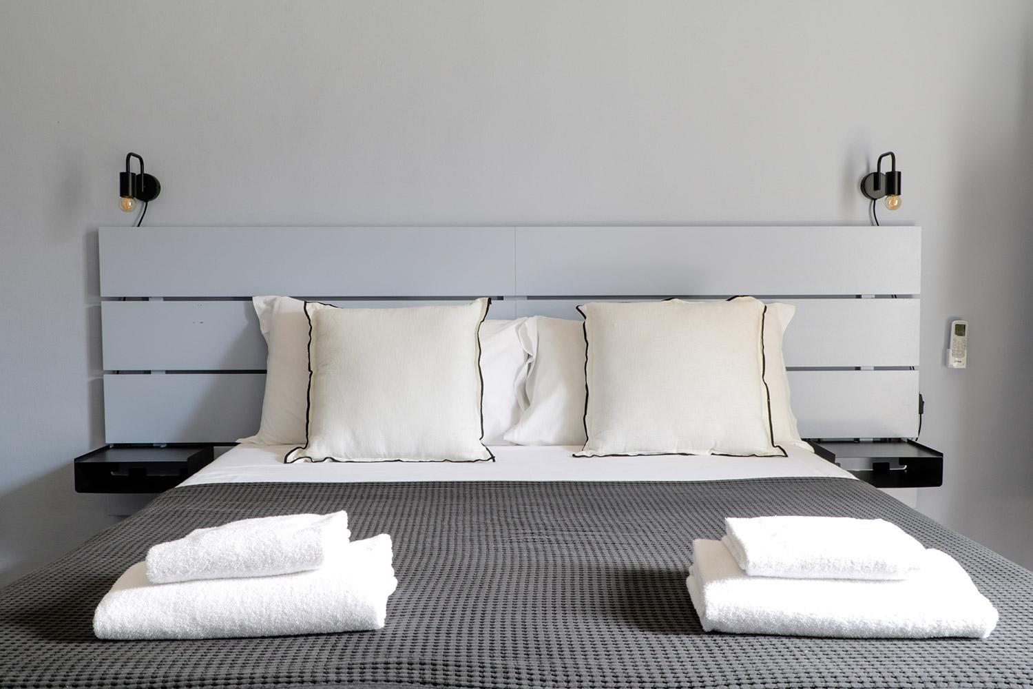 Three-Bedroom Apartment - Photo 33