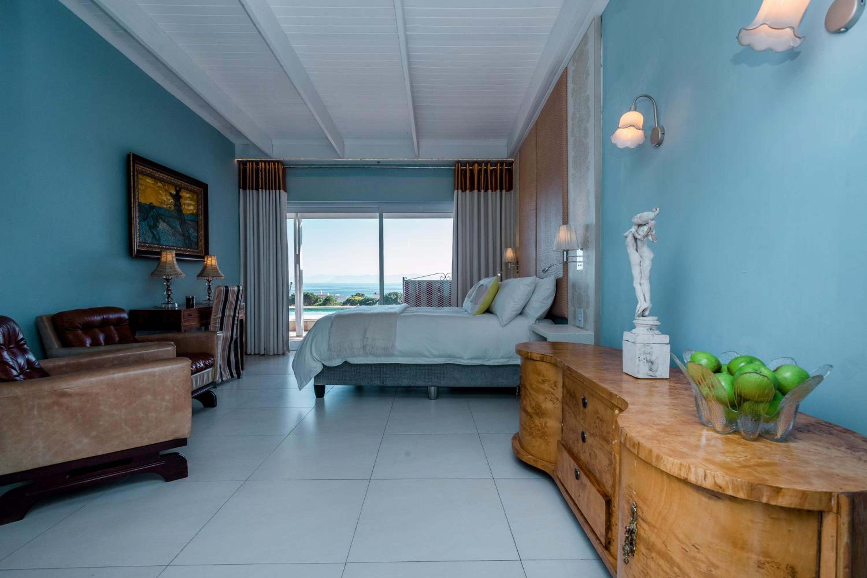 Superior Suite with Sea View photo 3