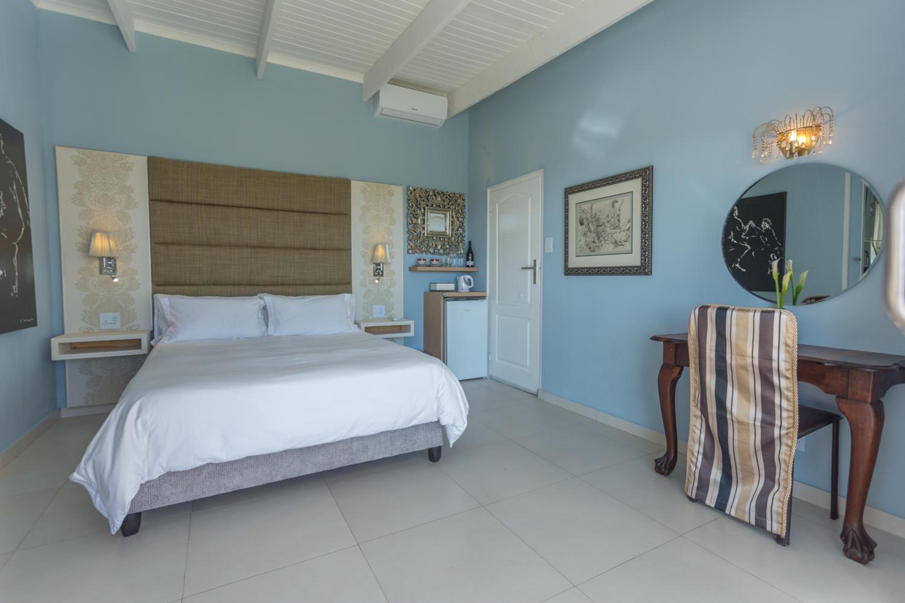 Deluxe Double Room with Sea View photo 2