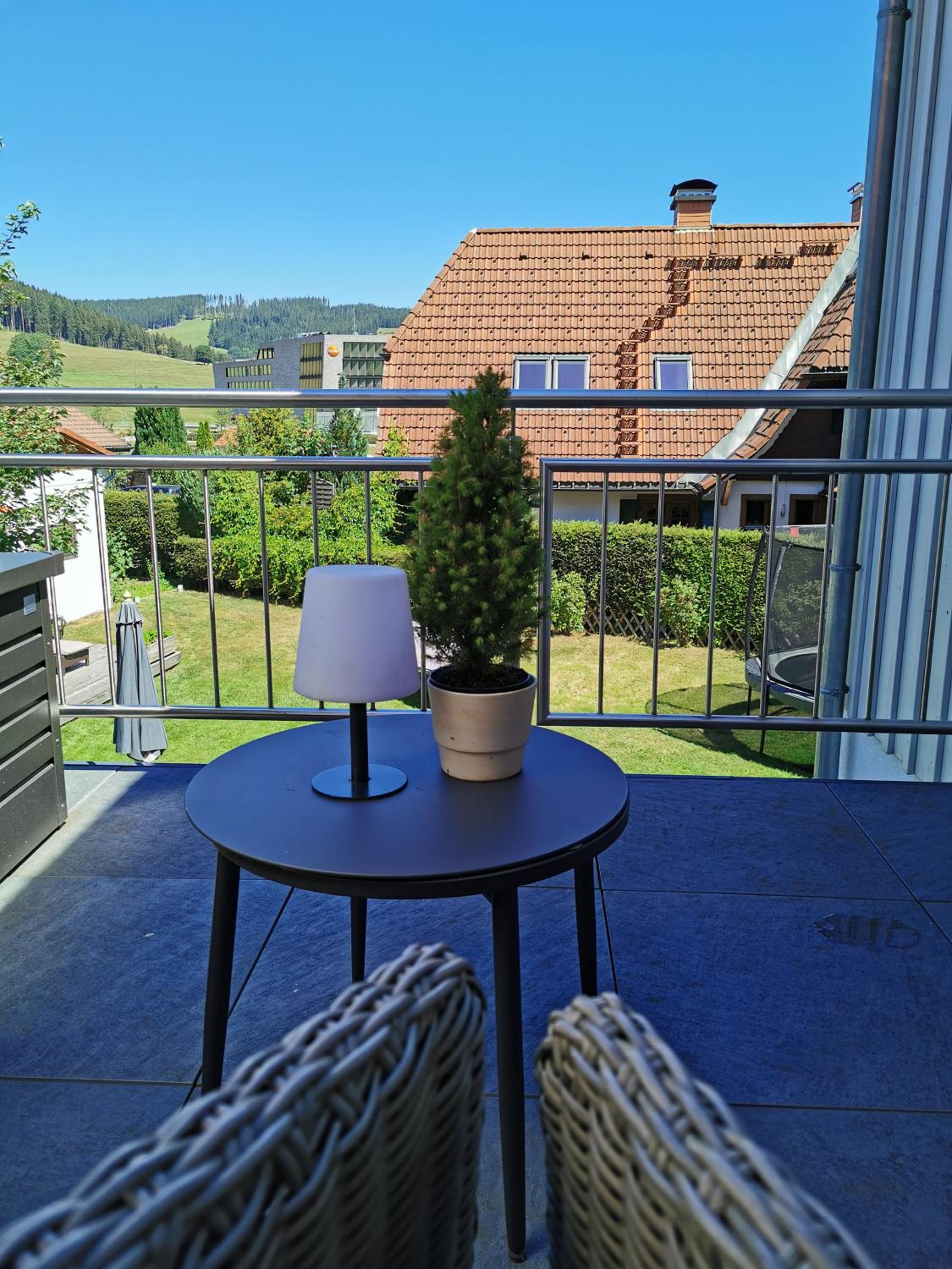 Deluxe Double Room with Balcony - Photo 24