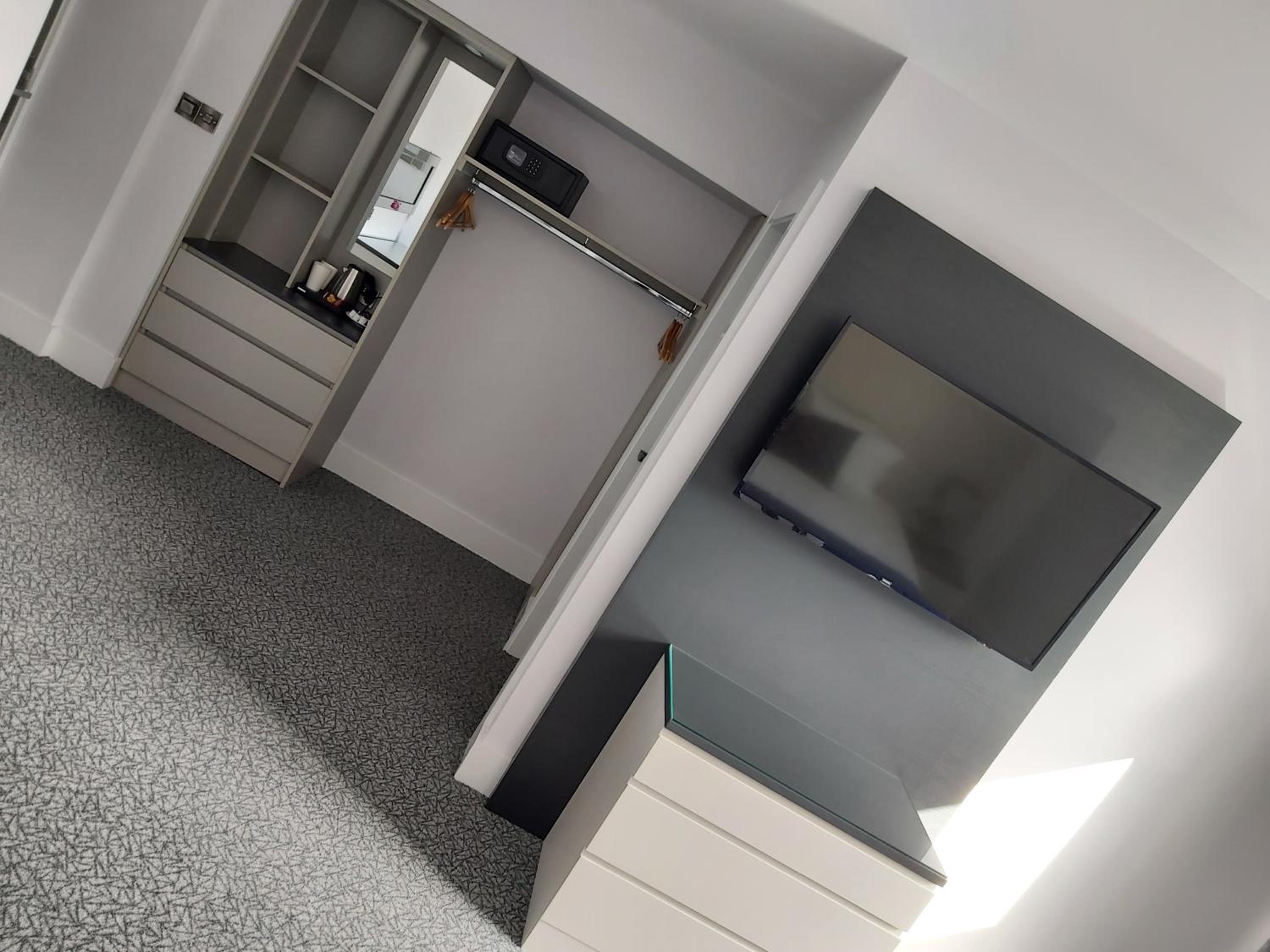 Superior Double or Twin Room - Photo 2