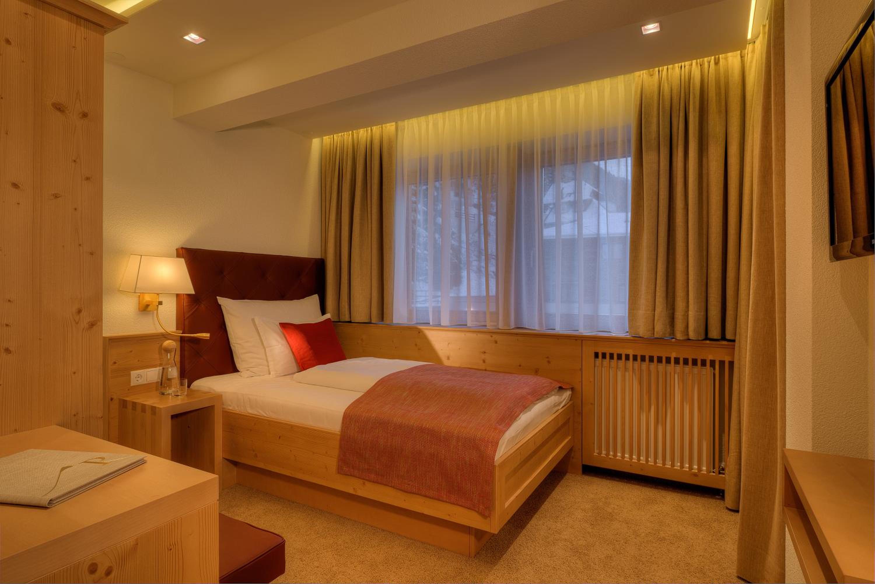Single Room with Balcony photo 3