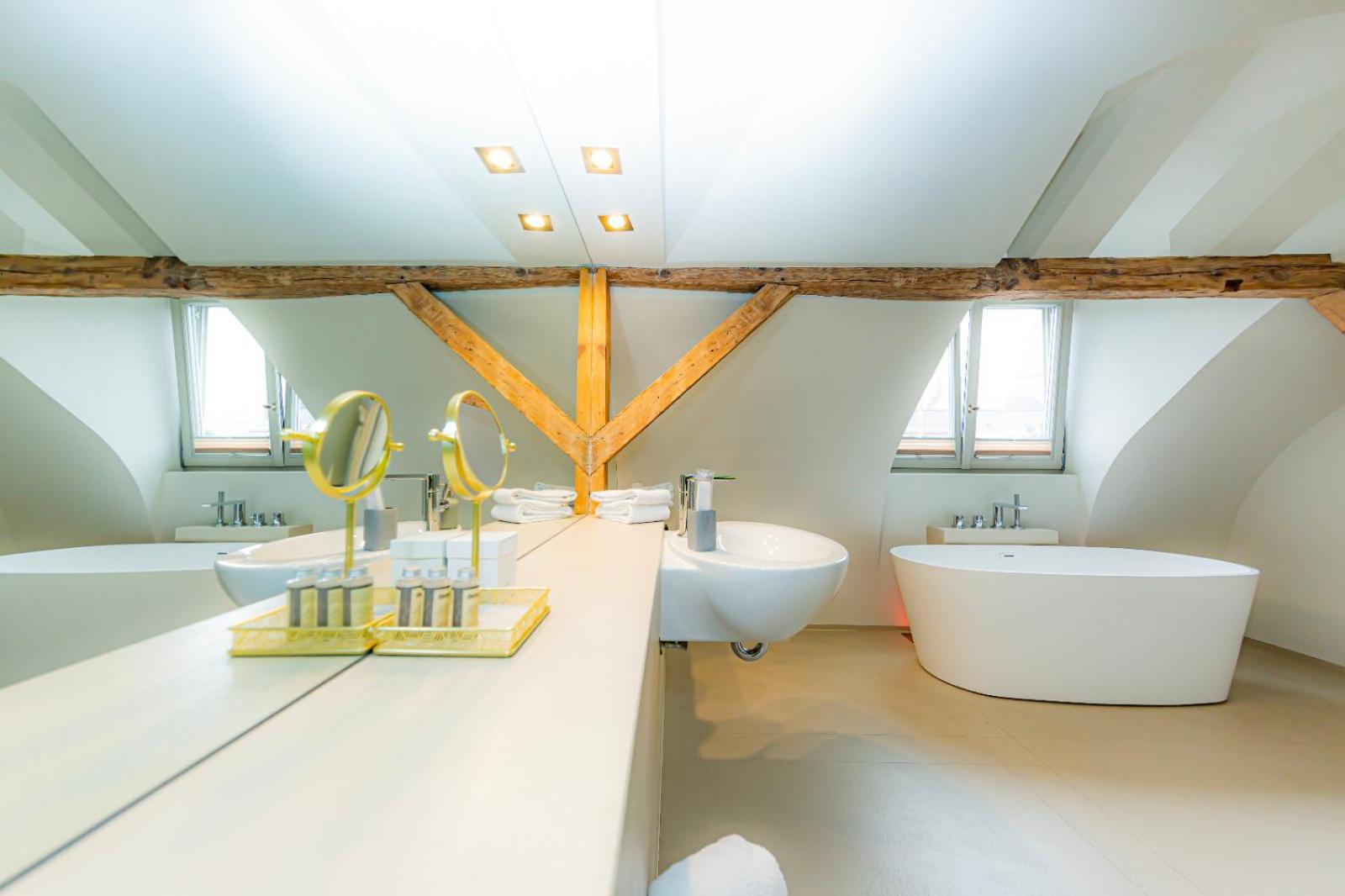 Studio Apartment - with bathtub photo 2