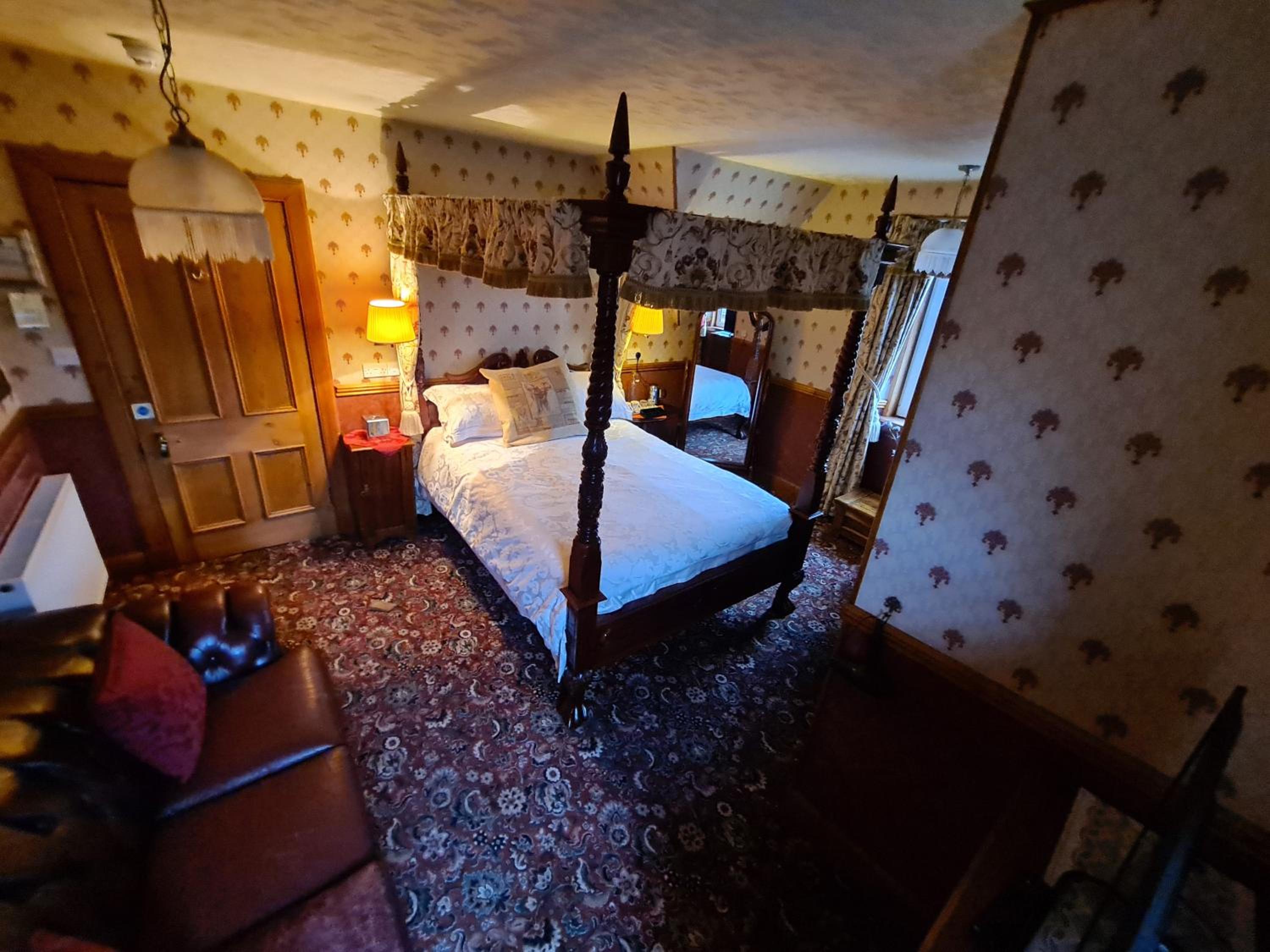 Superior King Room