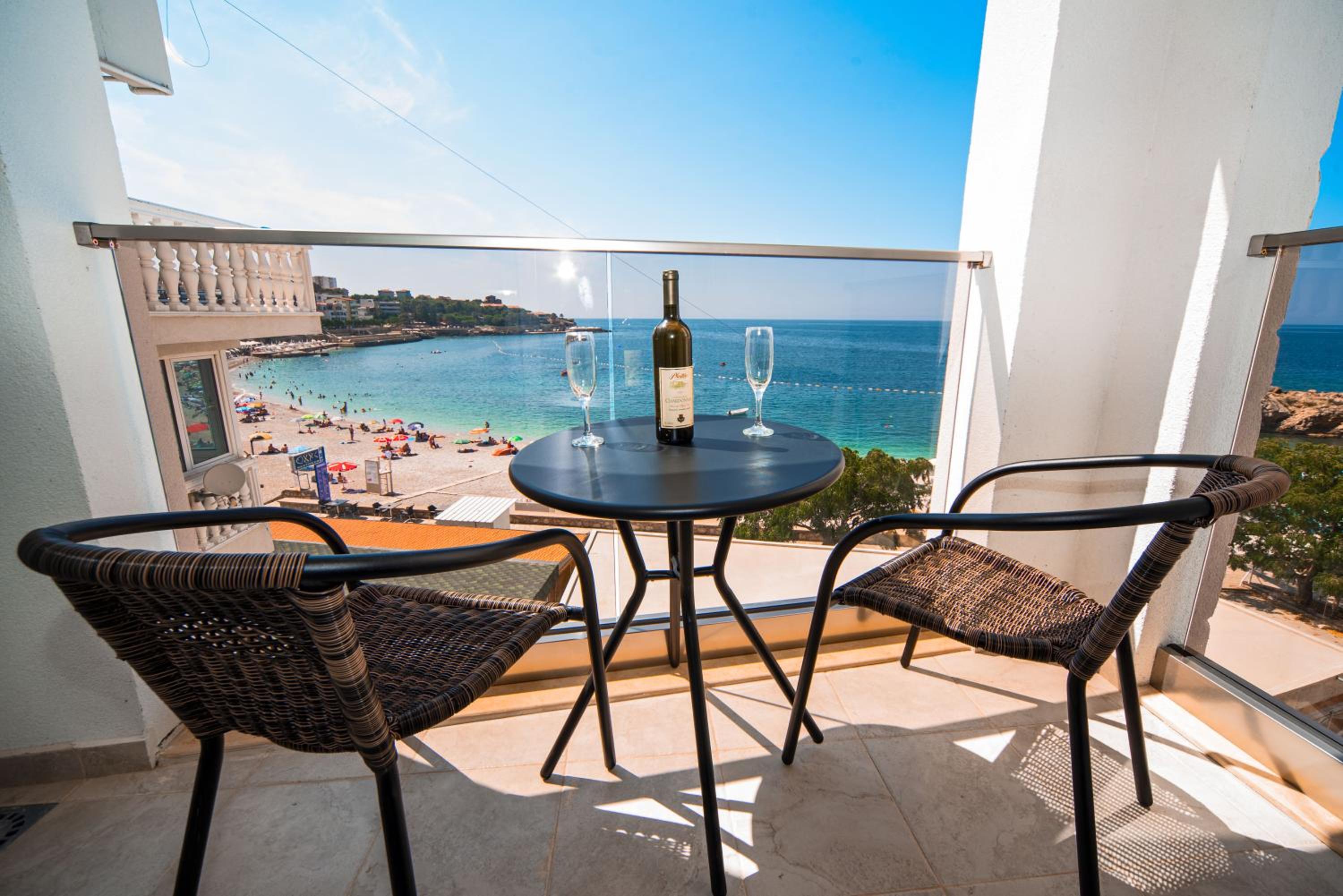 Deluxe Double or Twin Room with Balcony and Sea View