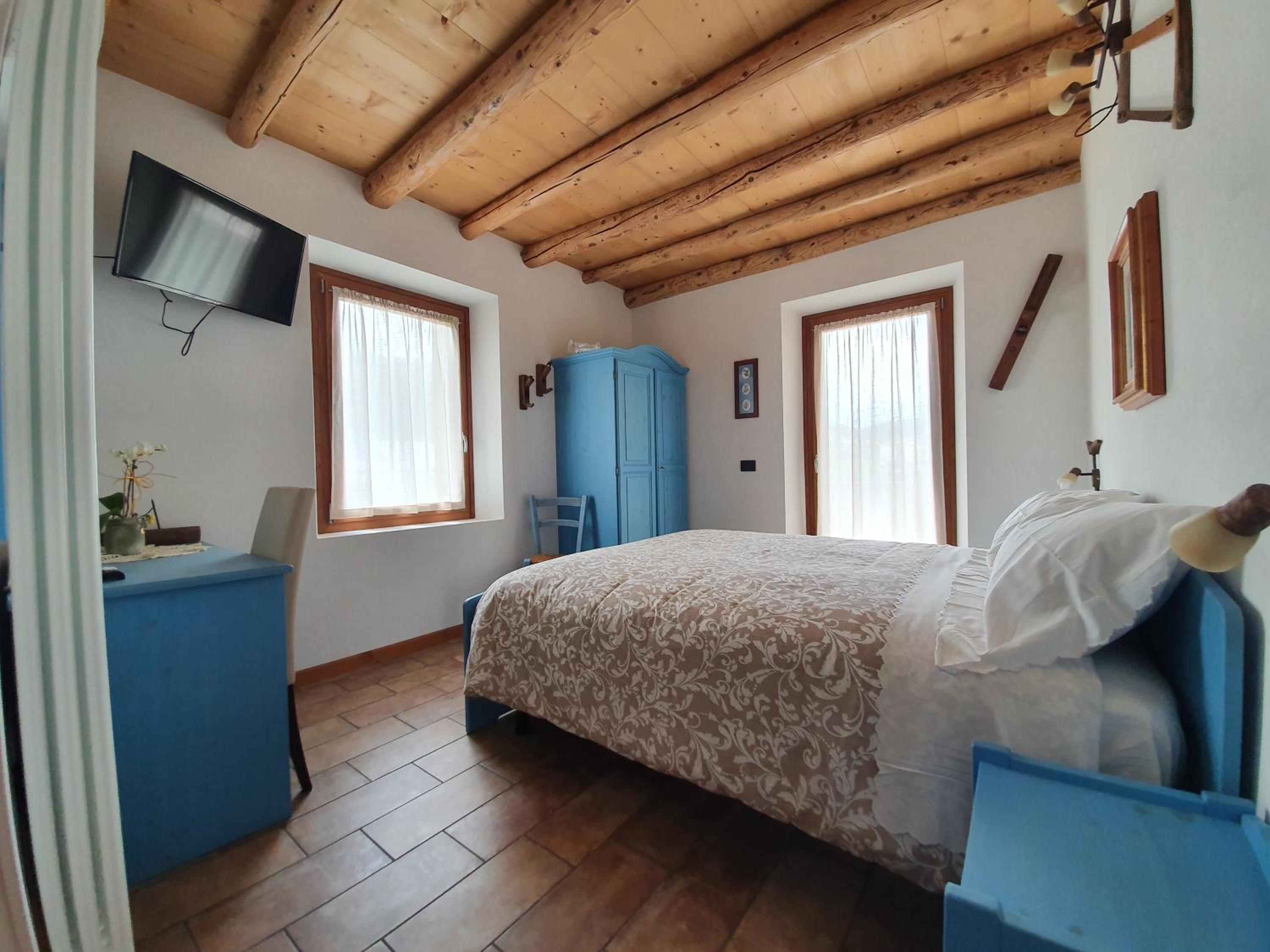 Double Room with Private Bathroom - Photo 1