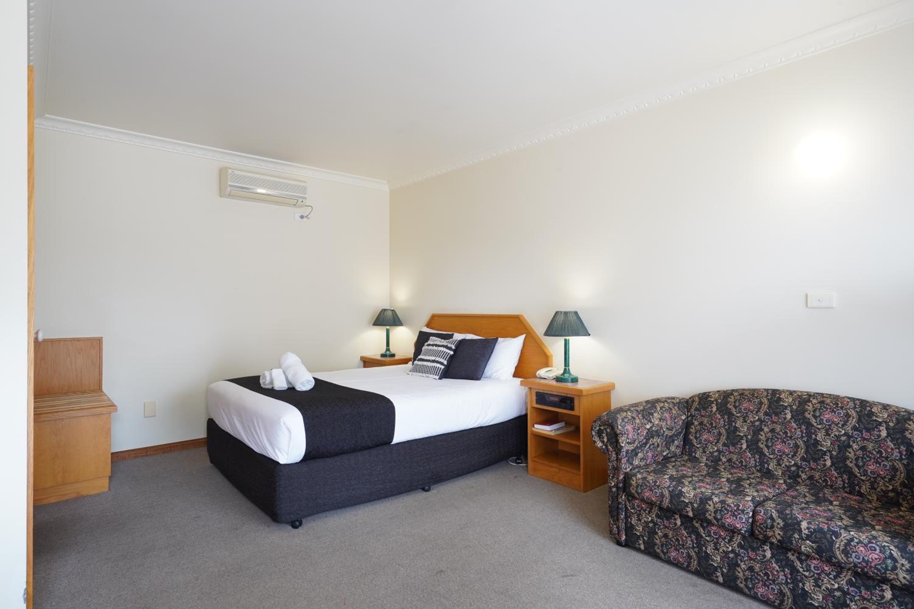Deluxe Double Room with Spa Bath  photo 3