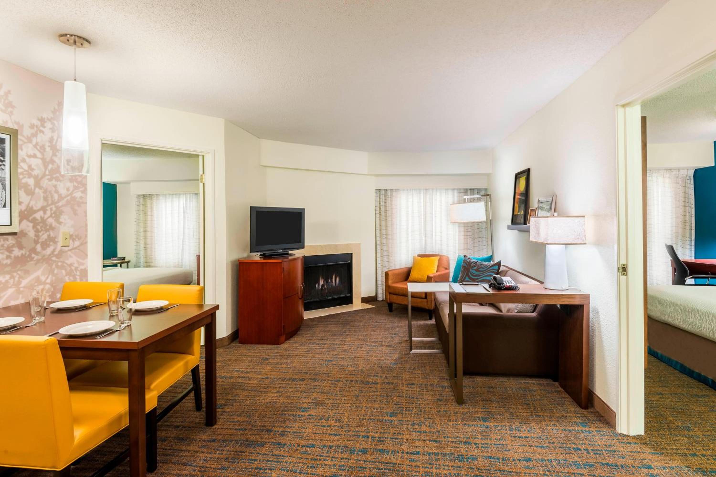 Two-Bedroom Suite with Fireplace - Hearing Accessible