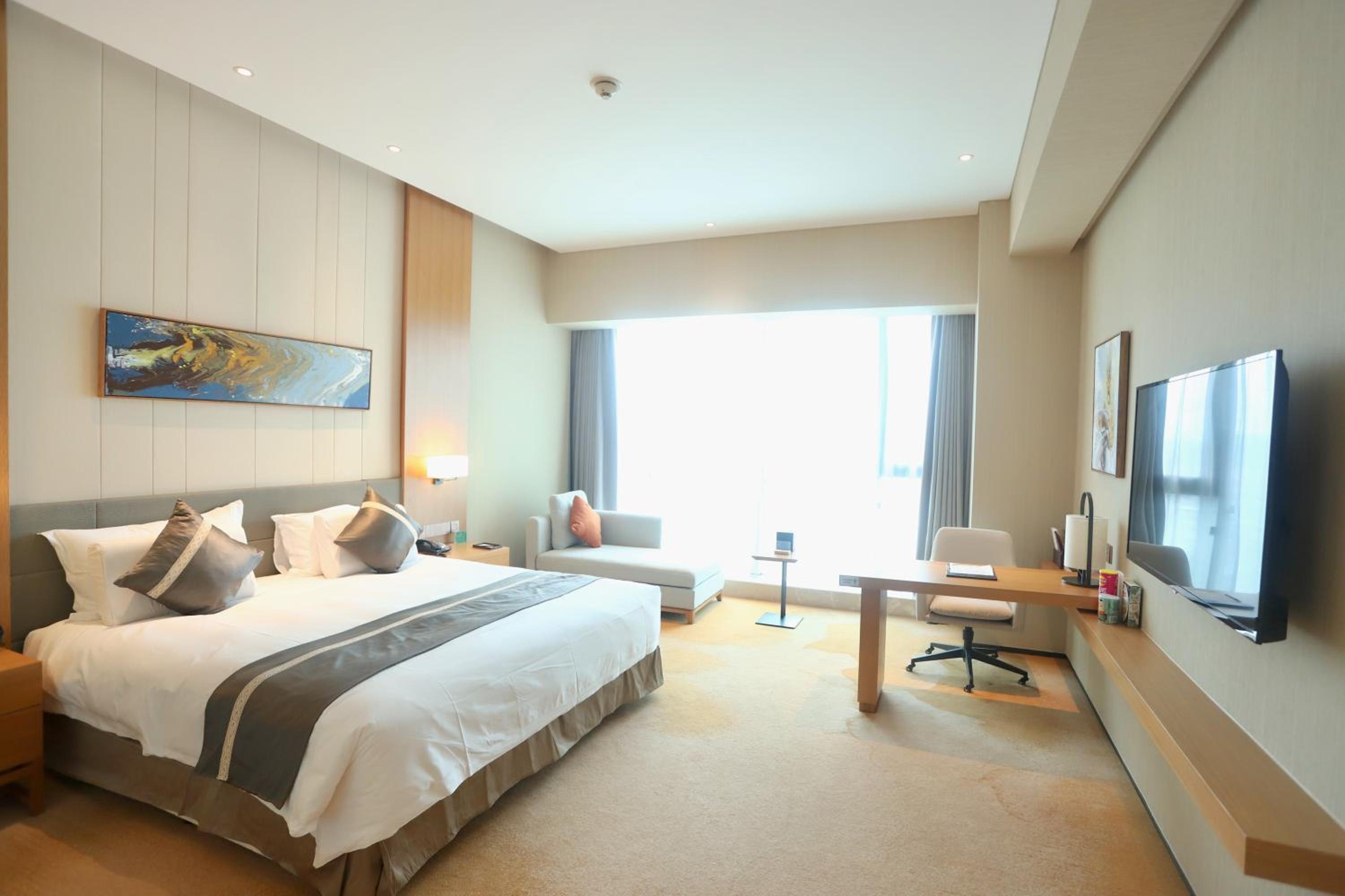 Deluxe Queen Room photo 2
