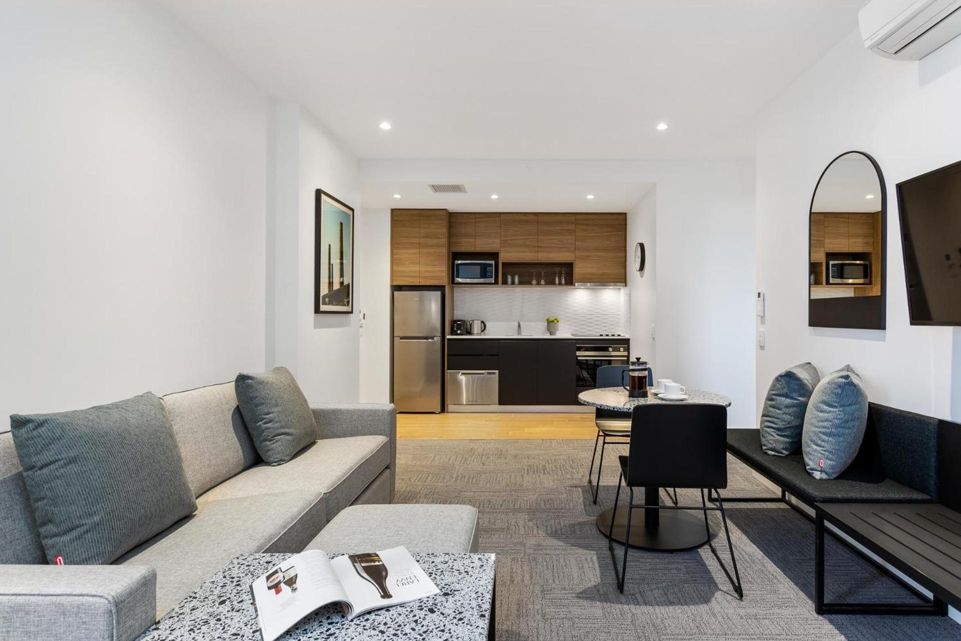 One-Bedroom Apartment - Photo 11