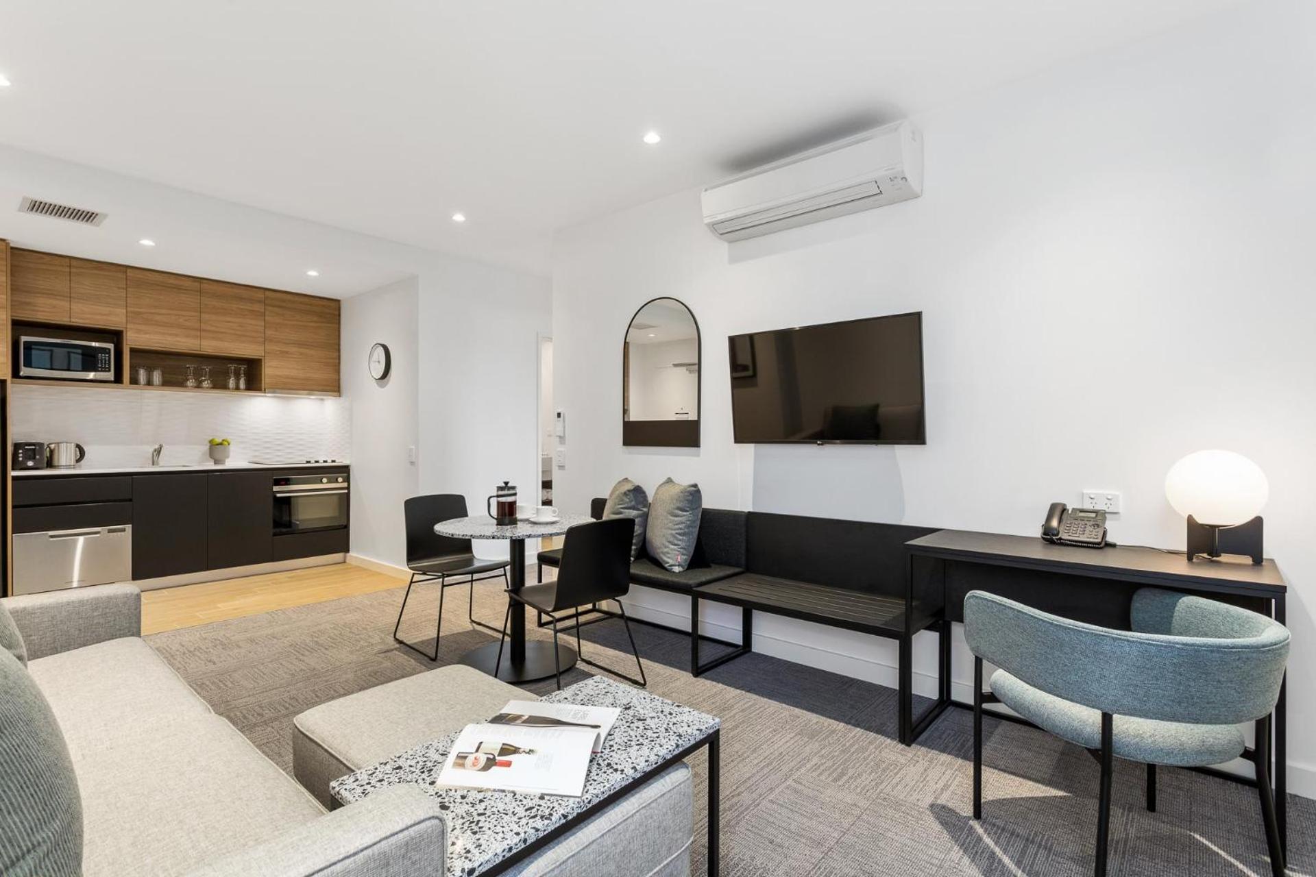 One-Bedroom Apartment - Photo 9