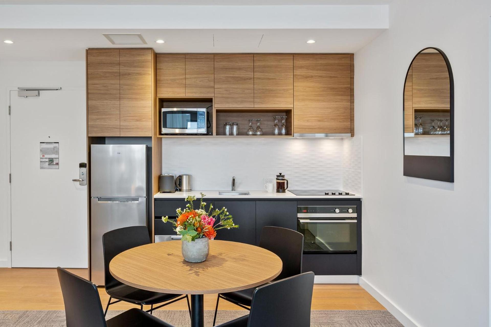 One-Bedroom Apartment - Photo 12