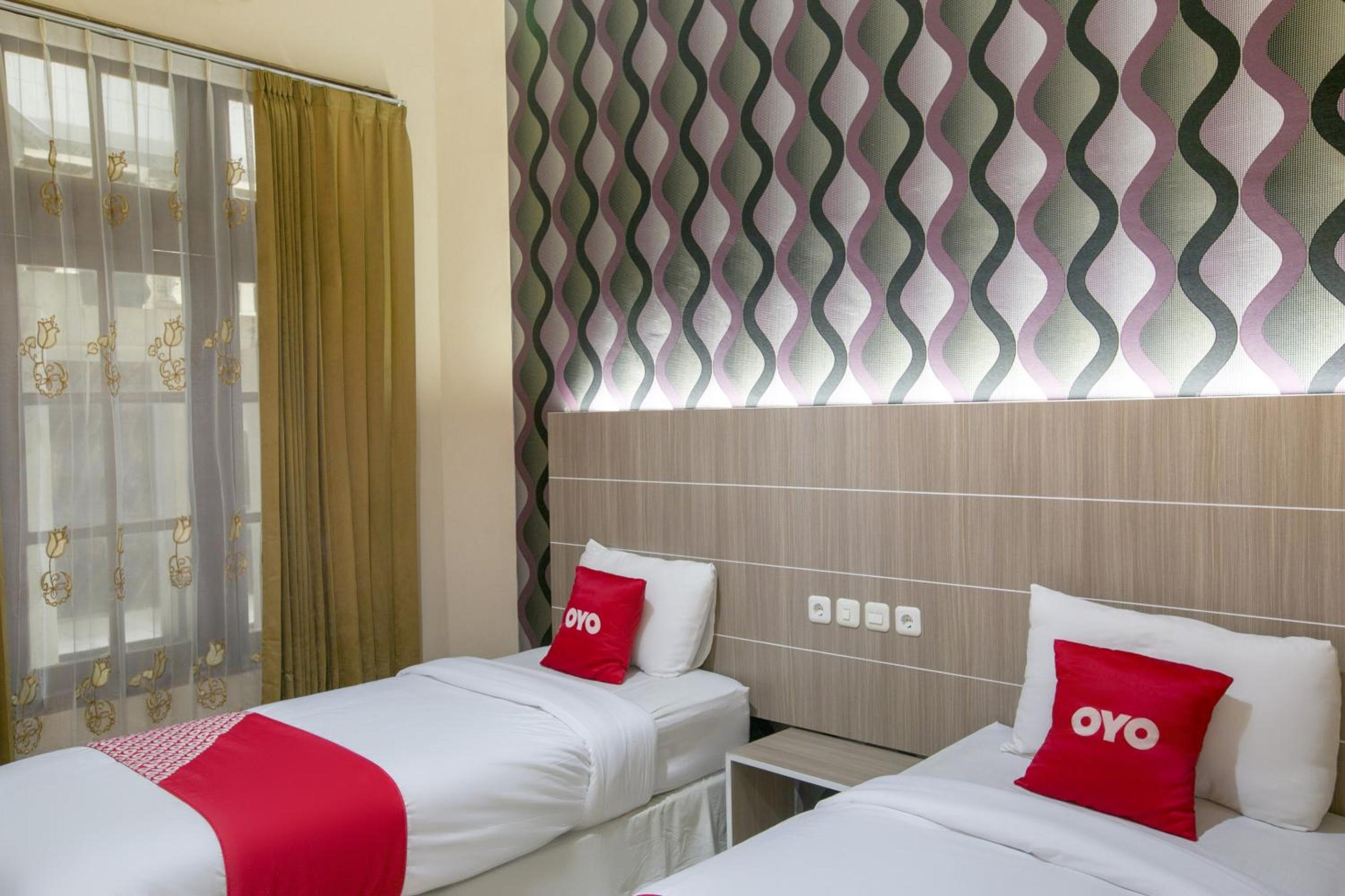 Standard Twin Room photo 2