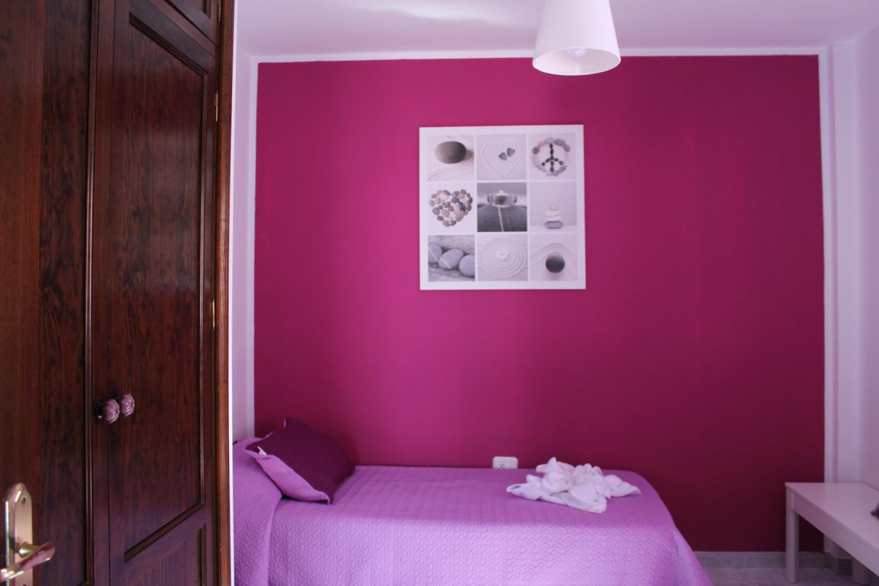 Two-Bedroom Apartment - Photo 11