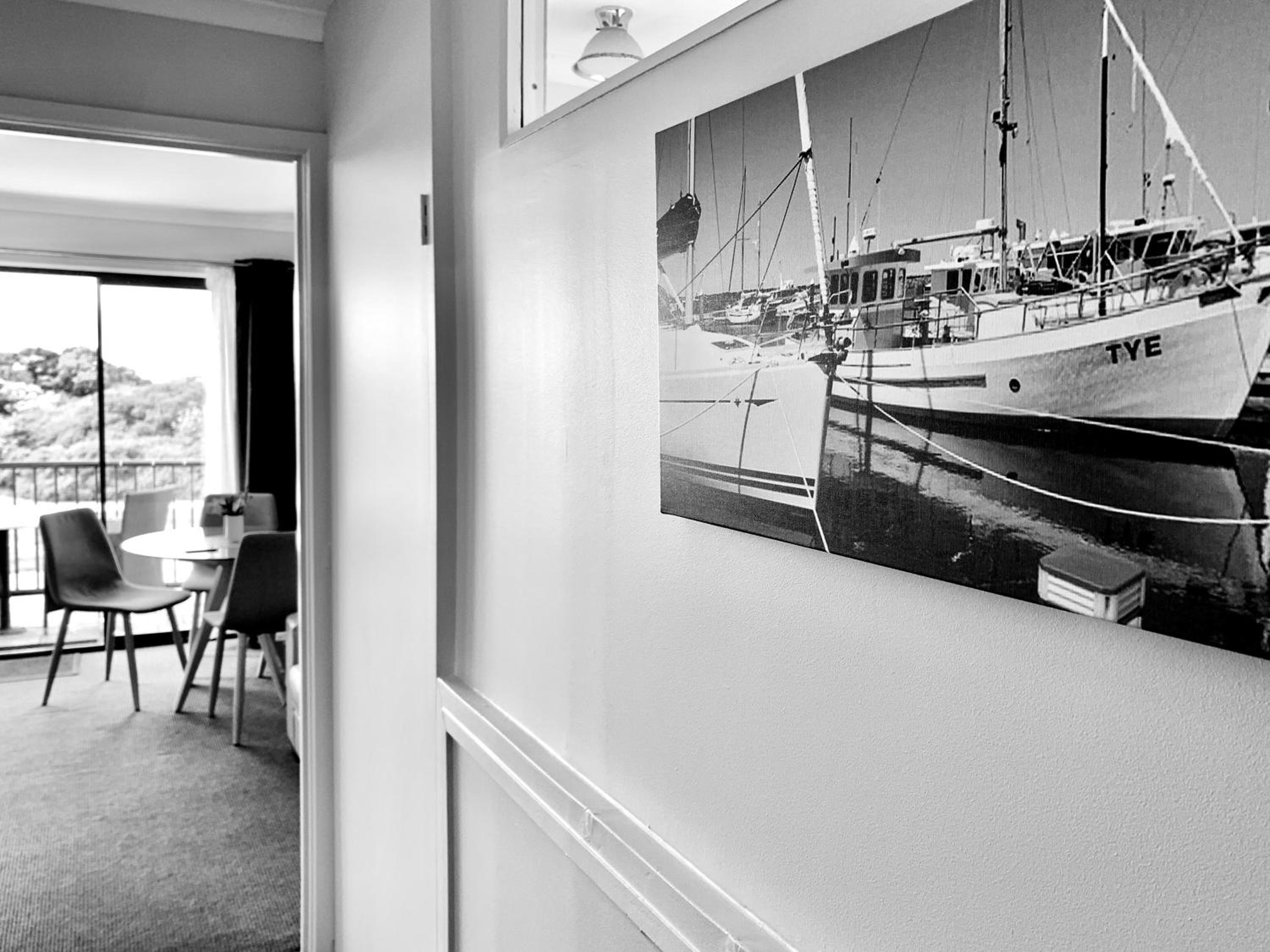 Two-Bedroom Suite with Ocean View photo 3