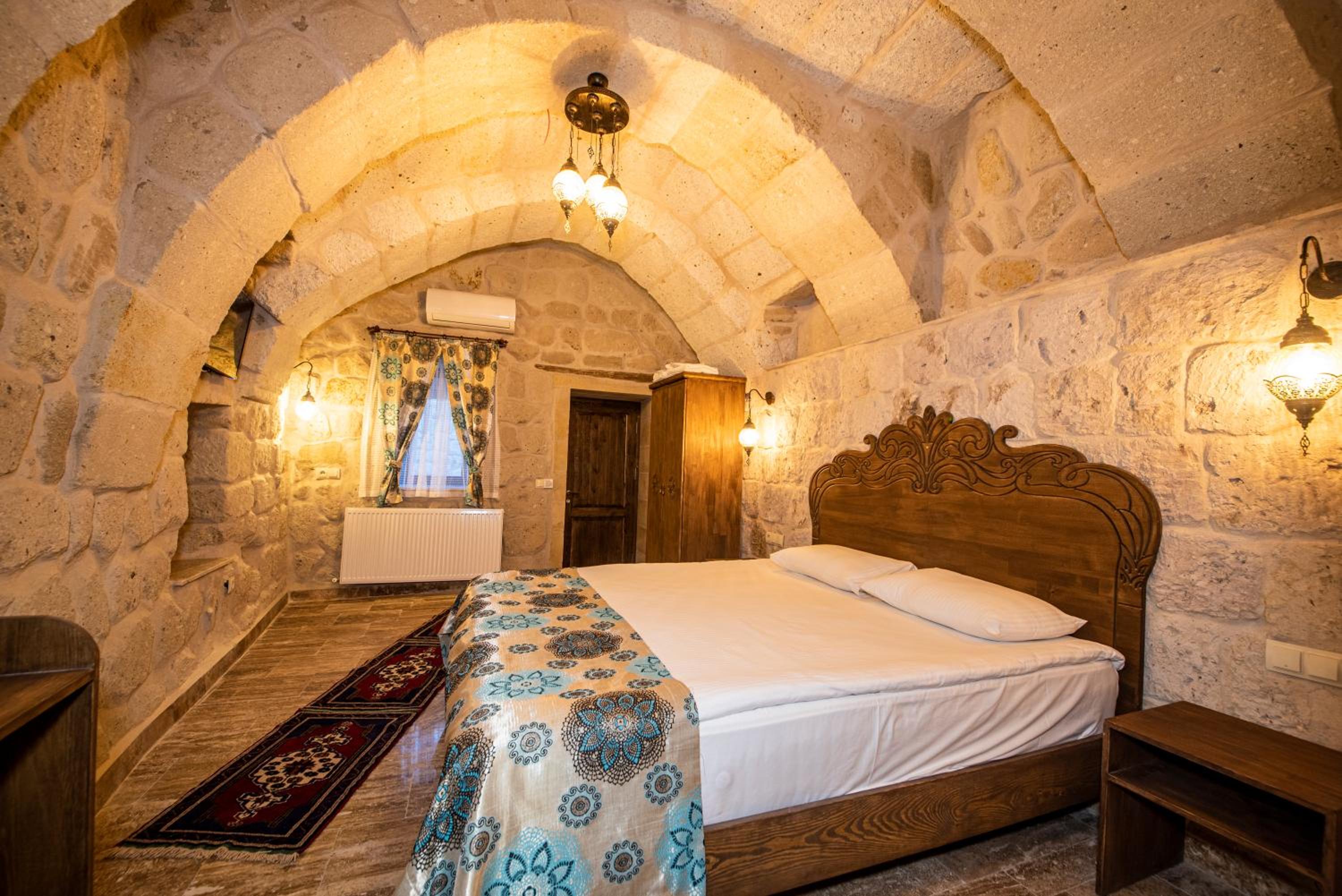 Small Double Room - Photo 4