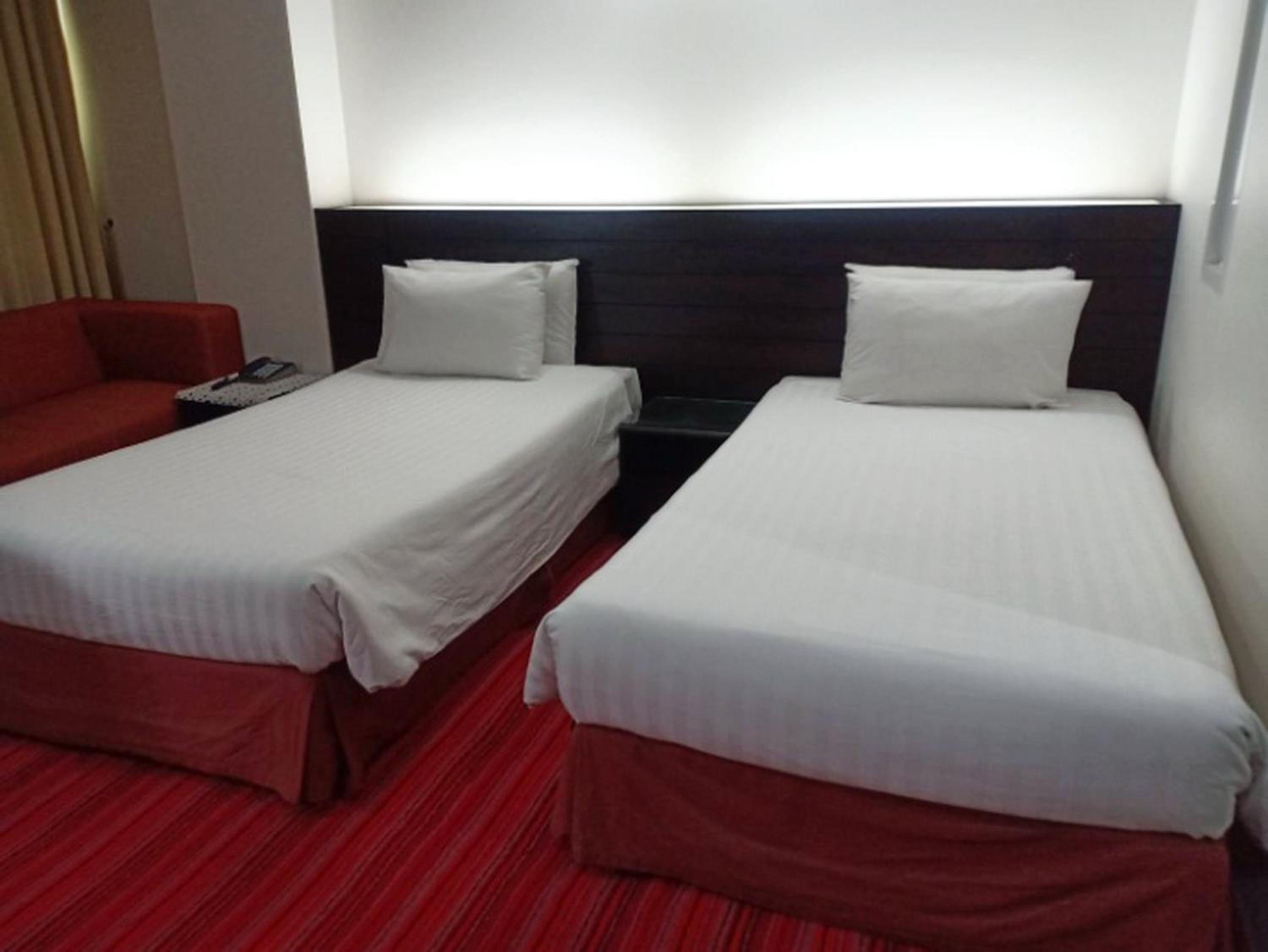 Superior Double or Twin Room - Photo 12