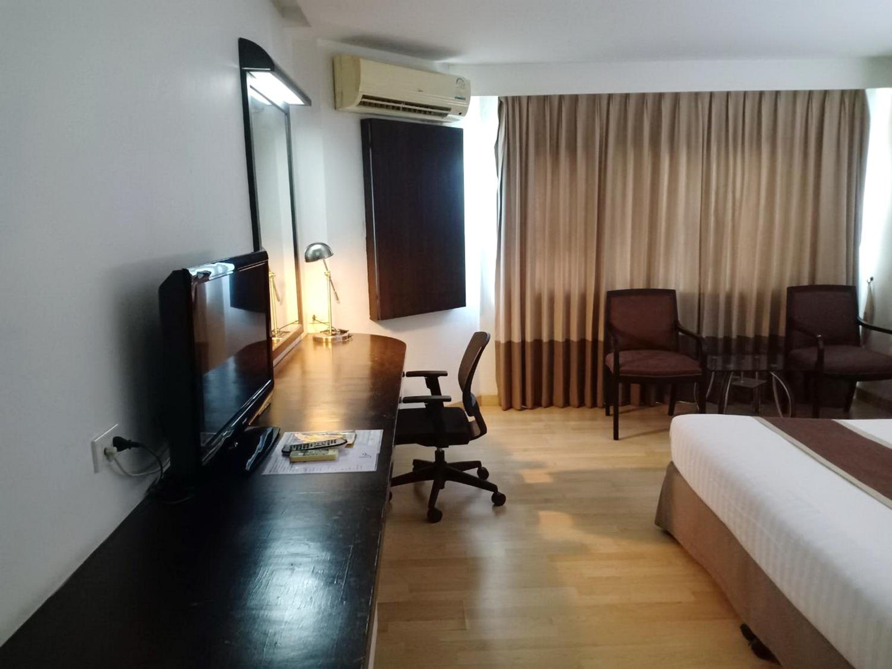 Superior Double or Twin Room - Photo 7