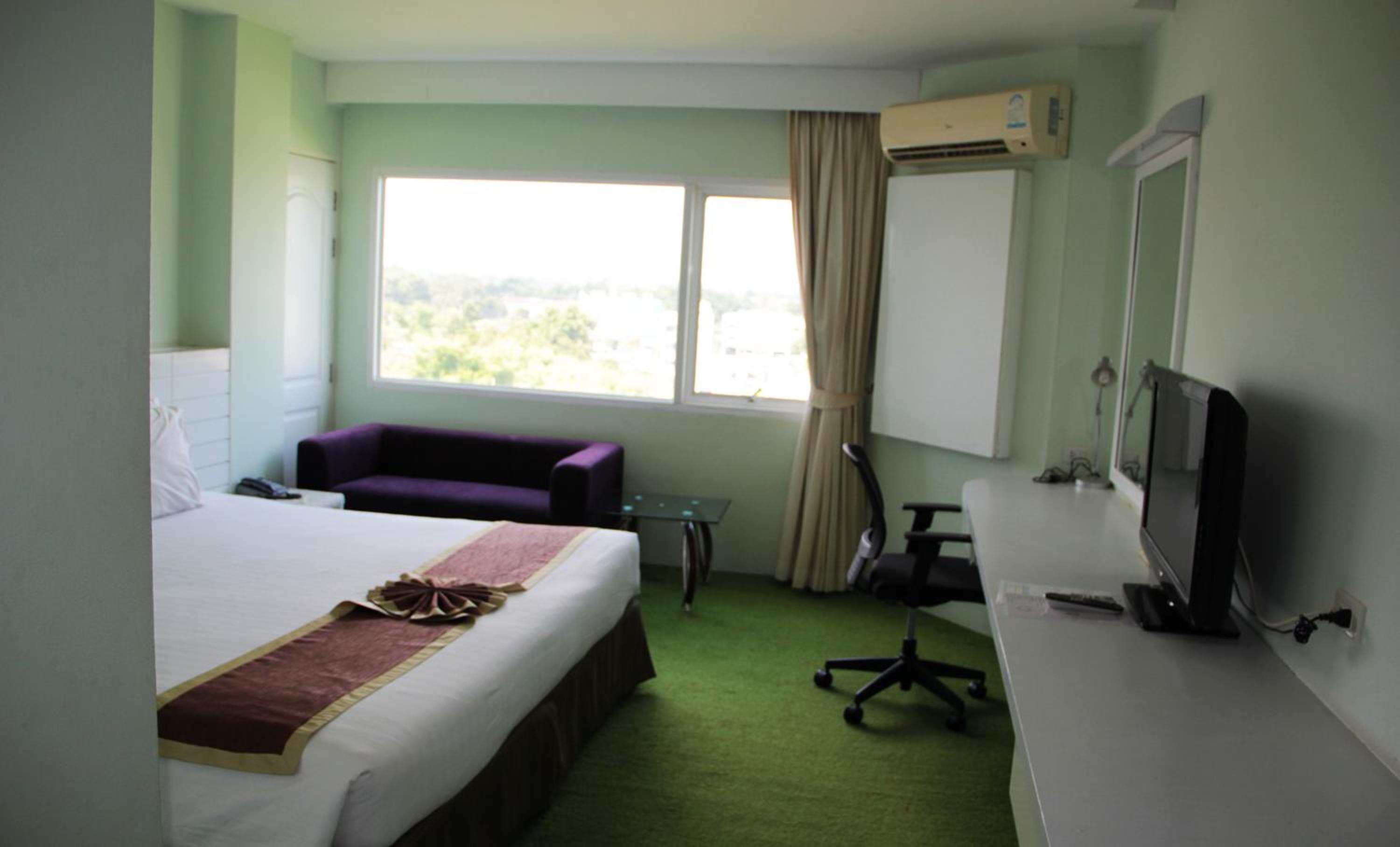 Deluxe Double or Twin Room - Photo 7