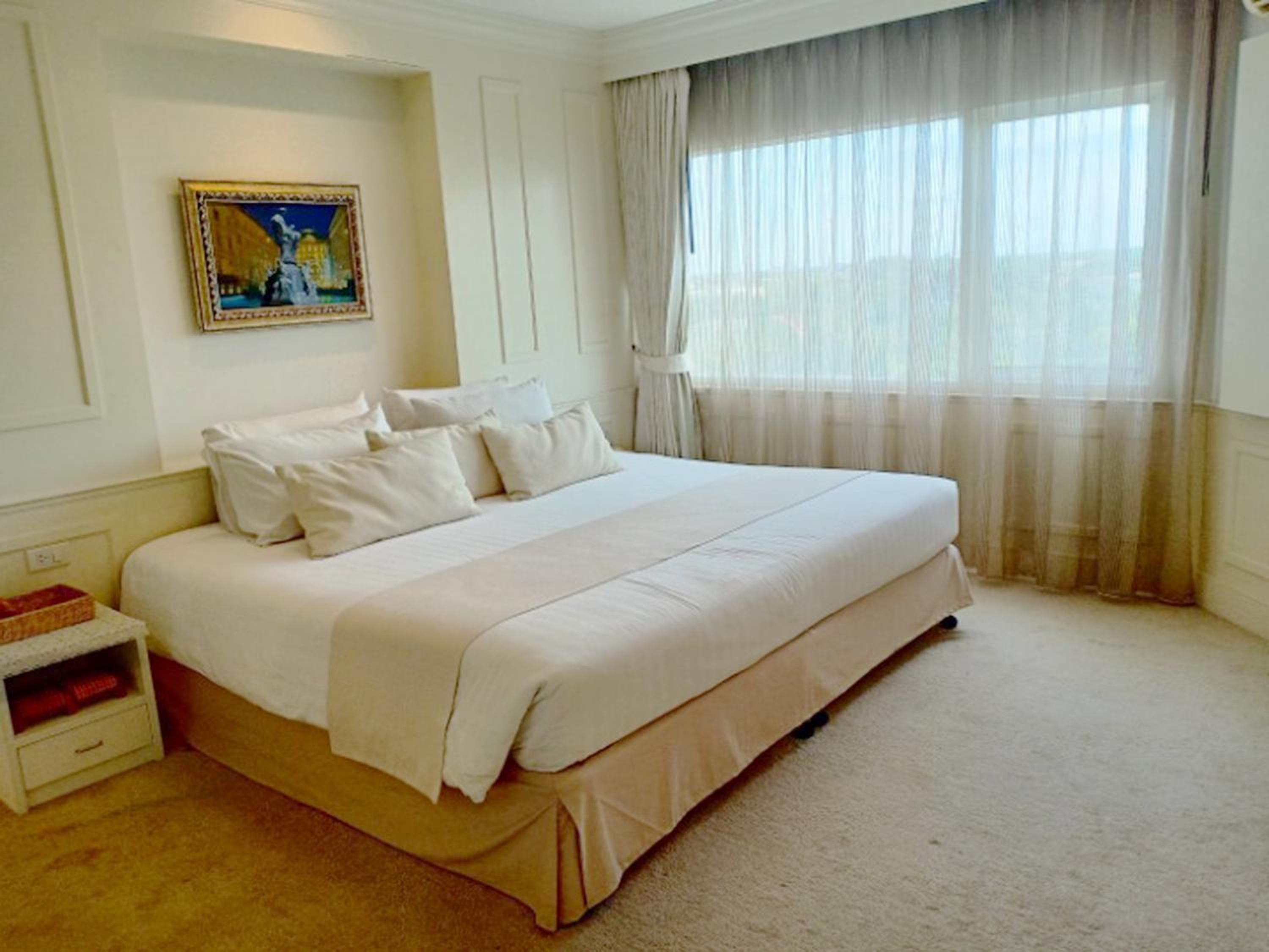 King Suite - Photo 6