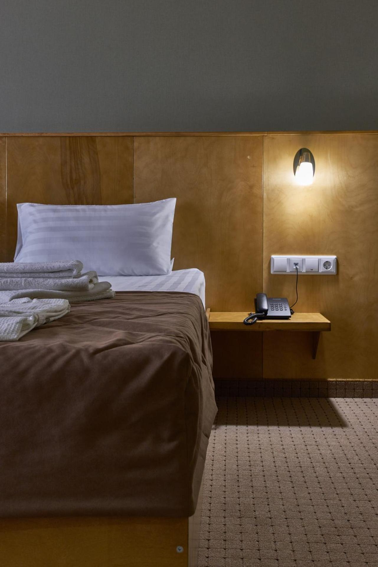 Double Room - Photo 2
