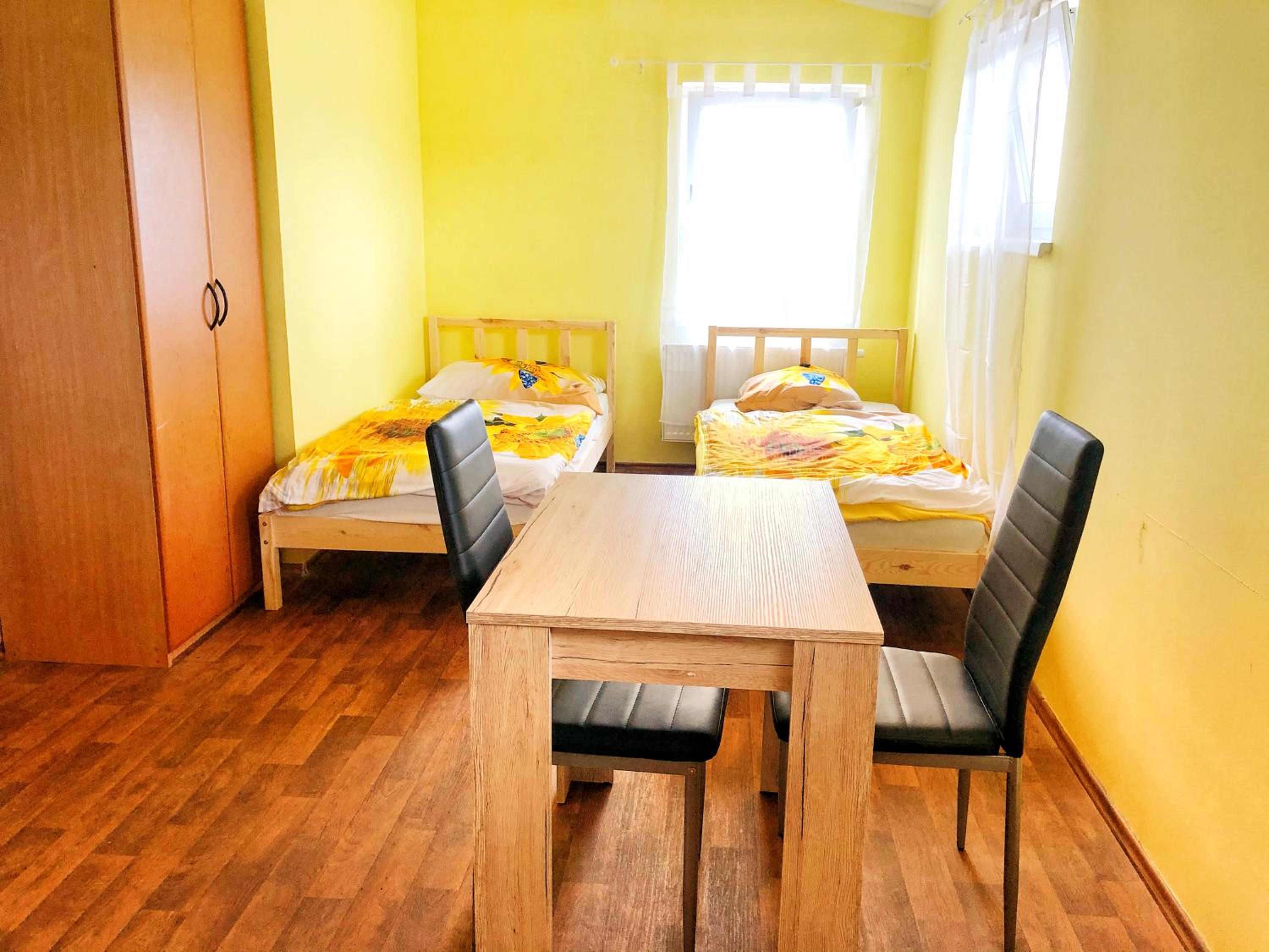 One-Bedroom Apartment - Photo 6
