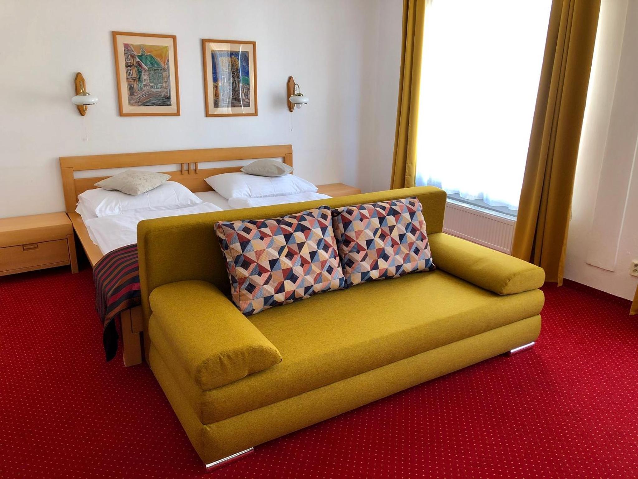 Standard Double Room with 2 Extra Beds - Photo 27
