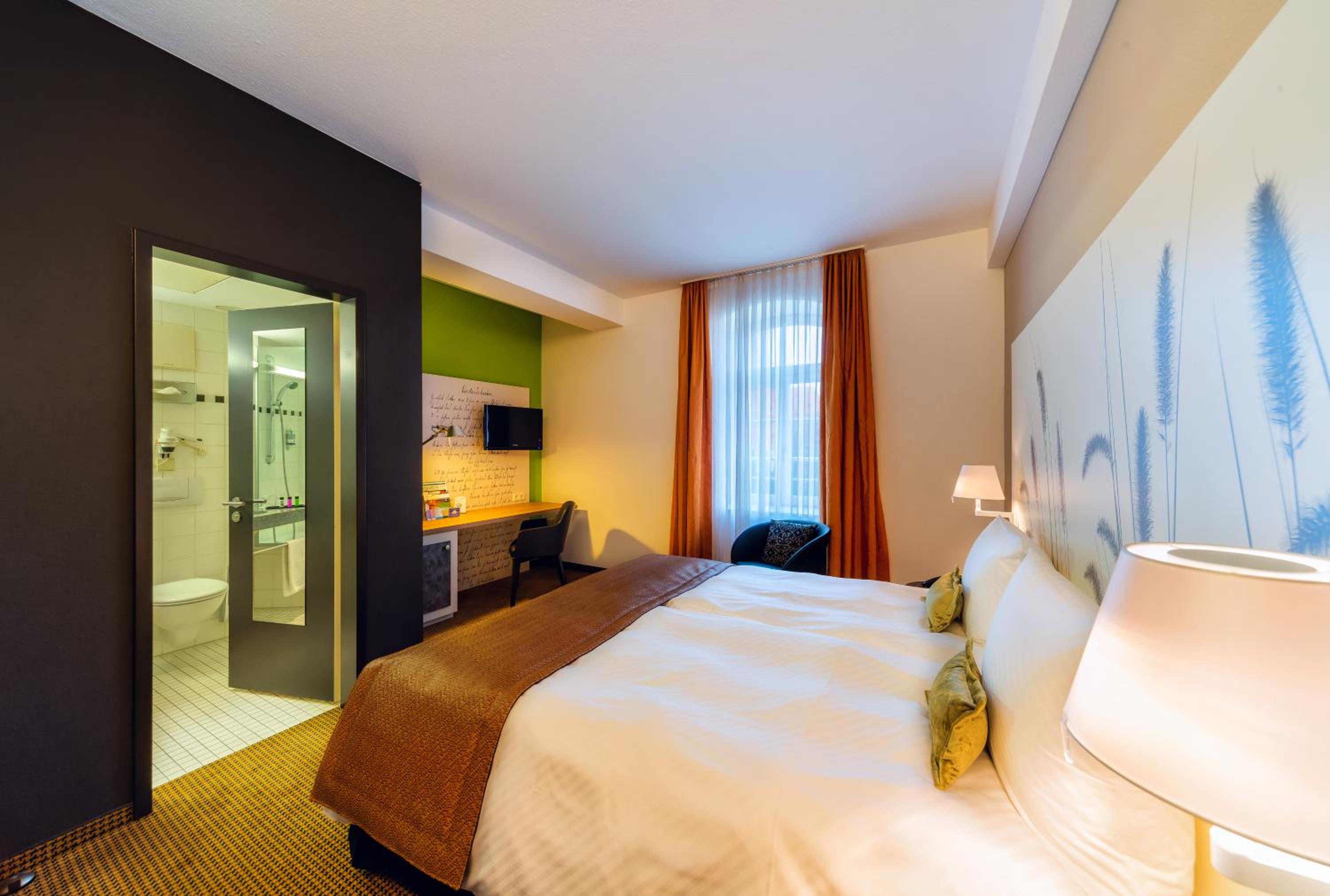 Business Double Room - Photo 8