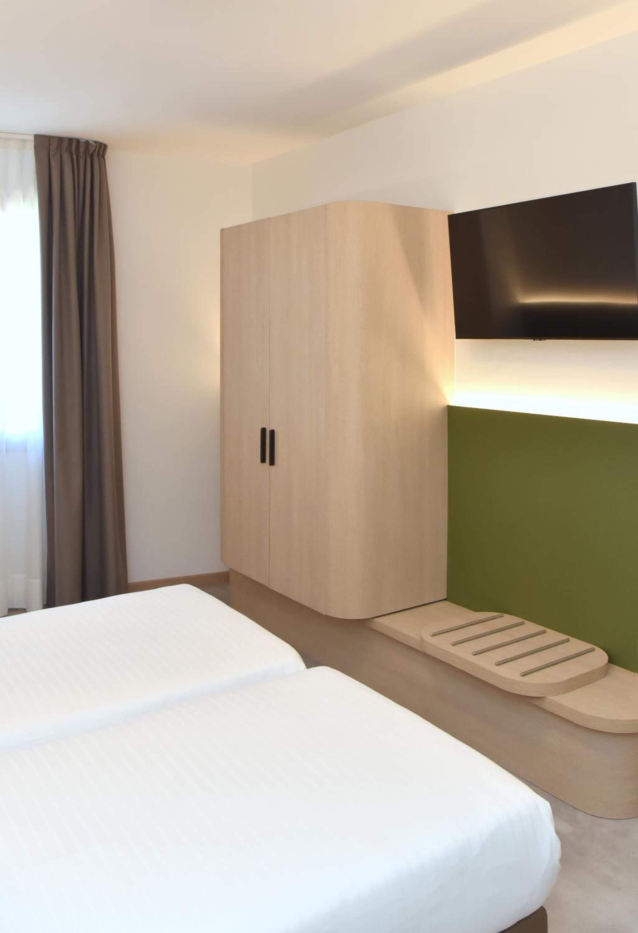 Superior Triple Room - Photo 1