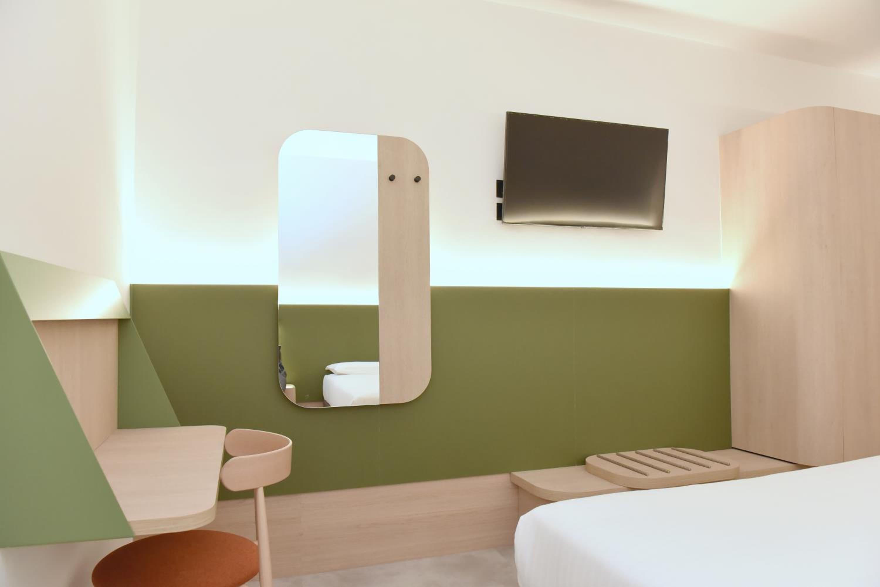 Superior Triple Room - Photo 12