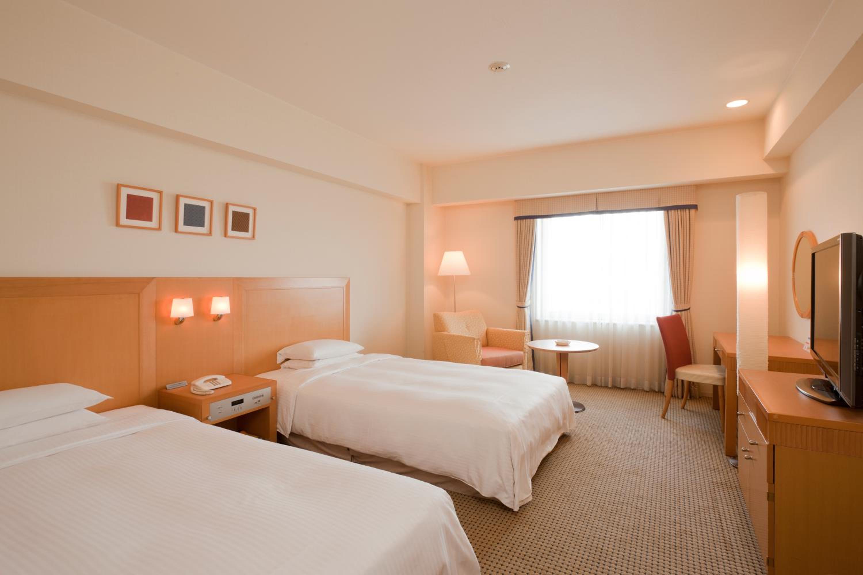 Moderate Triple Room - Non-Smoking - Photo 1