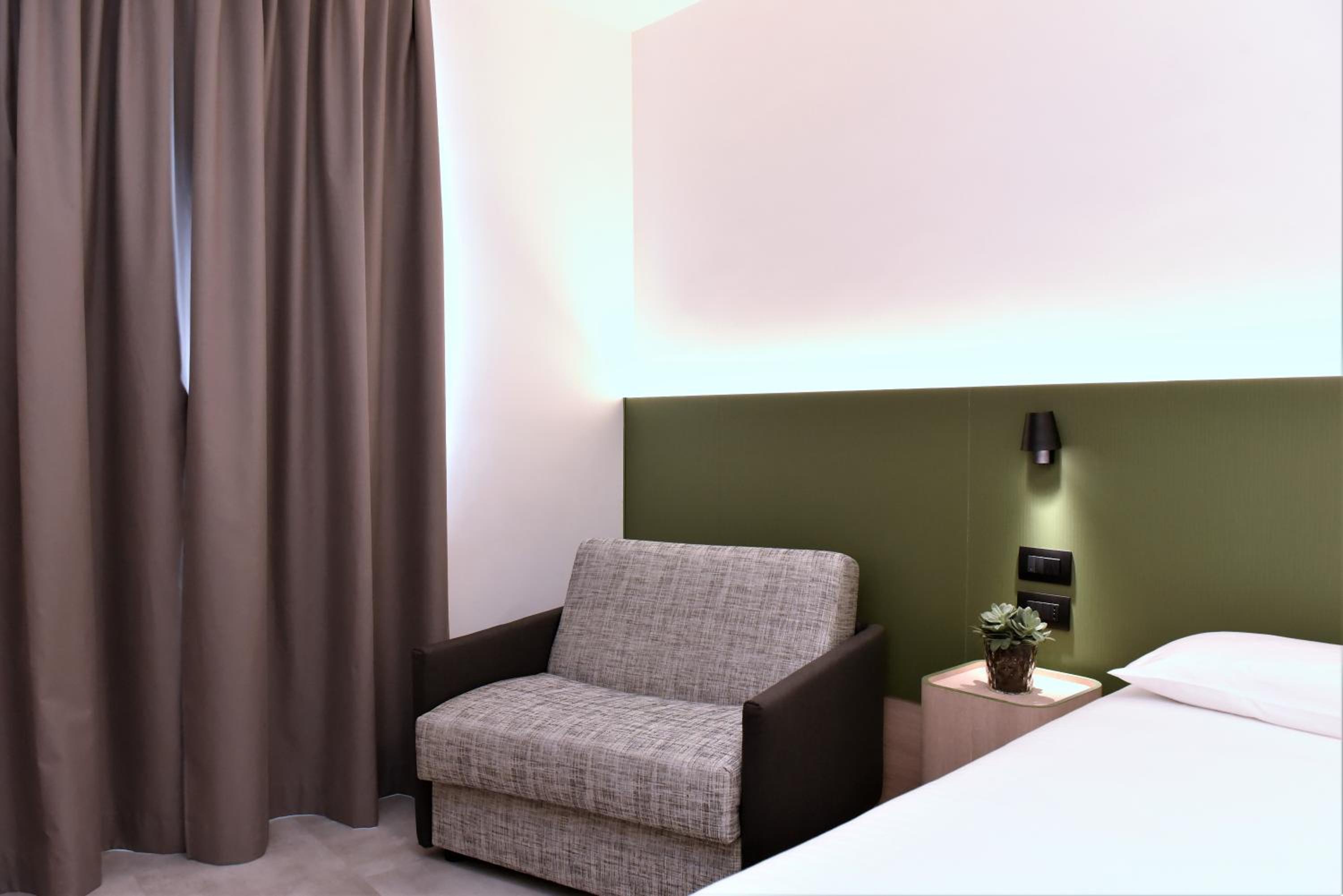 Superior Triple Room - Photo 14